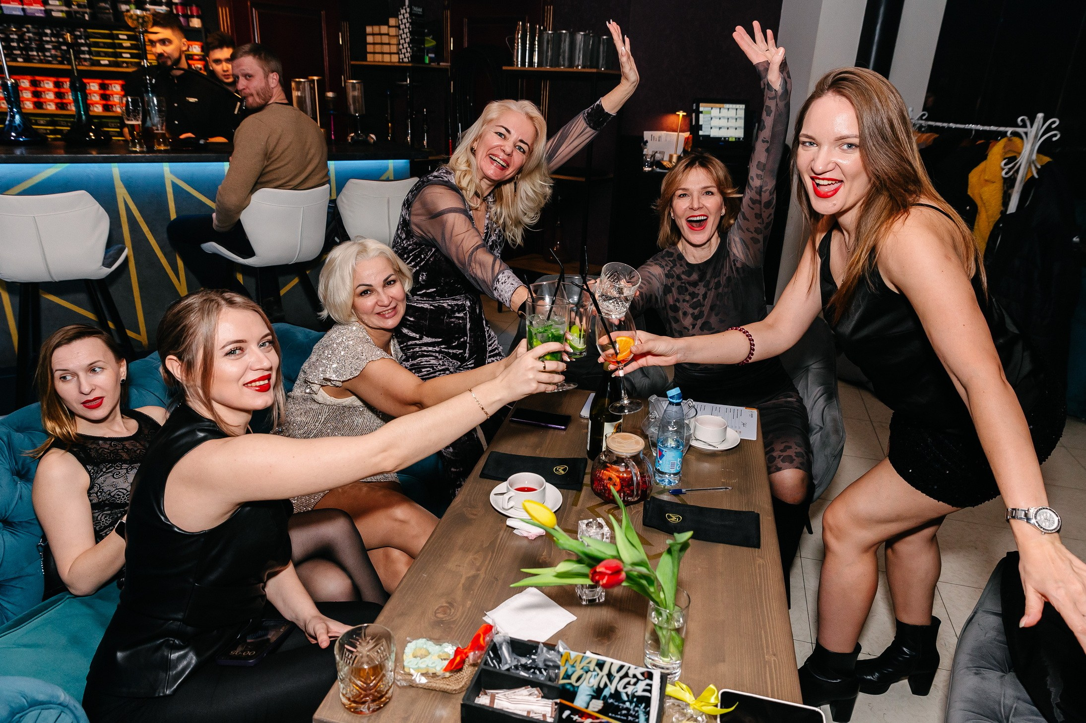 8 марта в лаунж-баре Major 2024. Свадебный, семейный и детский фотограф в Калининграде Елена Кравцова