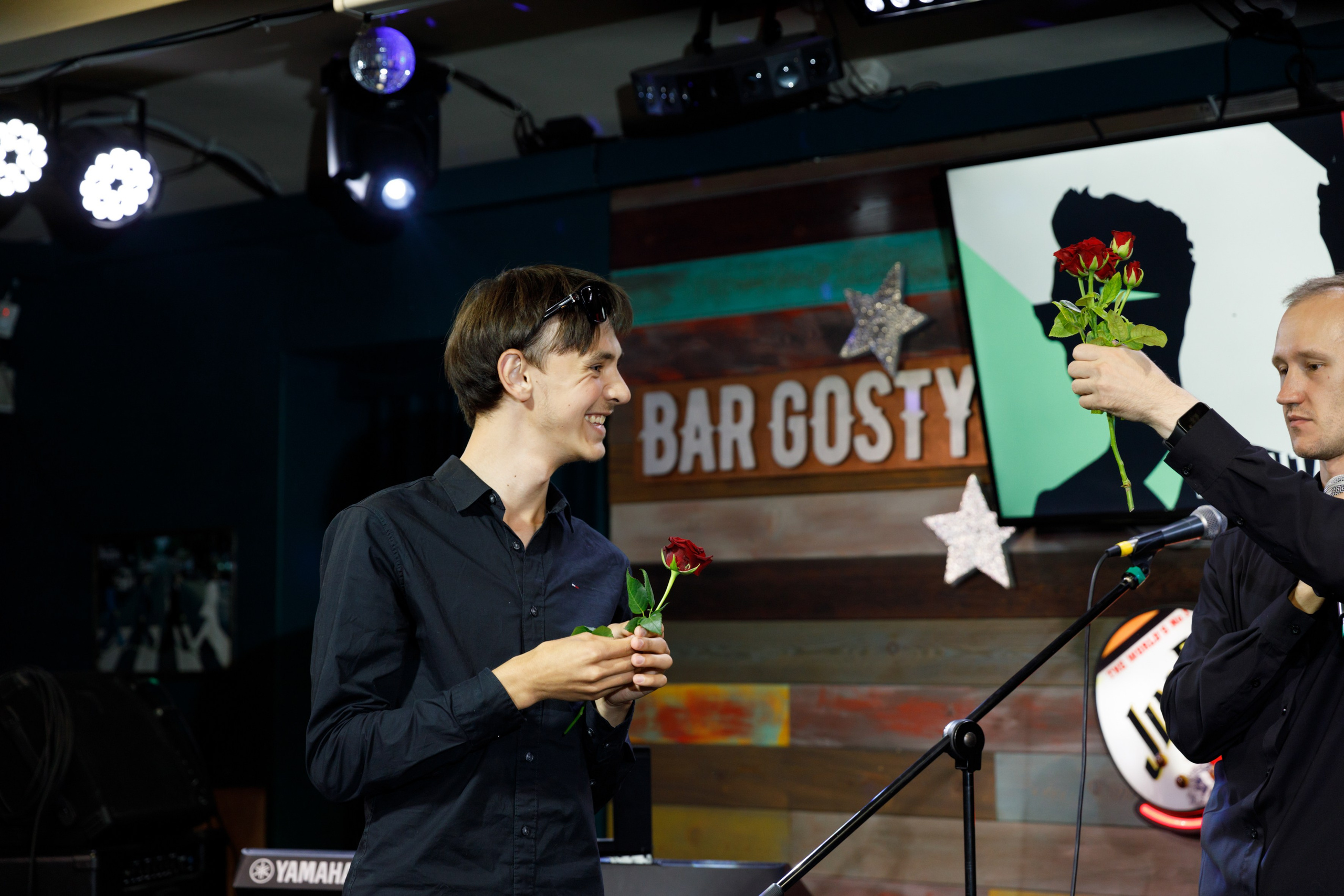 Концерт группы «Джентельмены удачи». Фотограф Анна Телекаева, выпускные альбомы, семейные и репортажные съемки в Омске