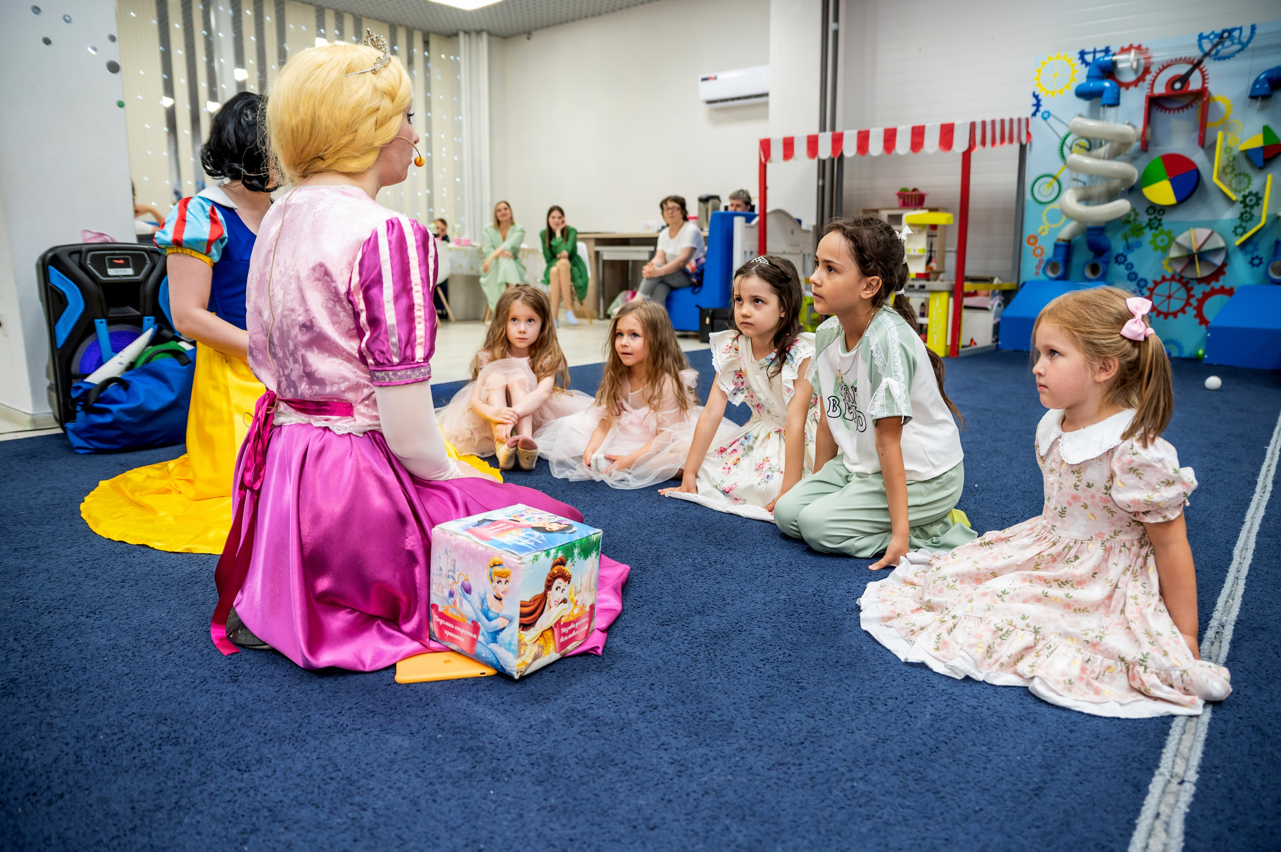 Игротека Ниндзя Кидс. Я Ольга Казанцева, фотографирую снимаю ваши киноистории и печатаю фото и цифровые портреты на холсте