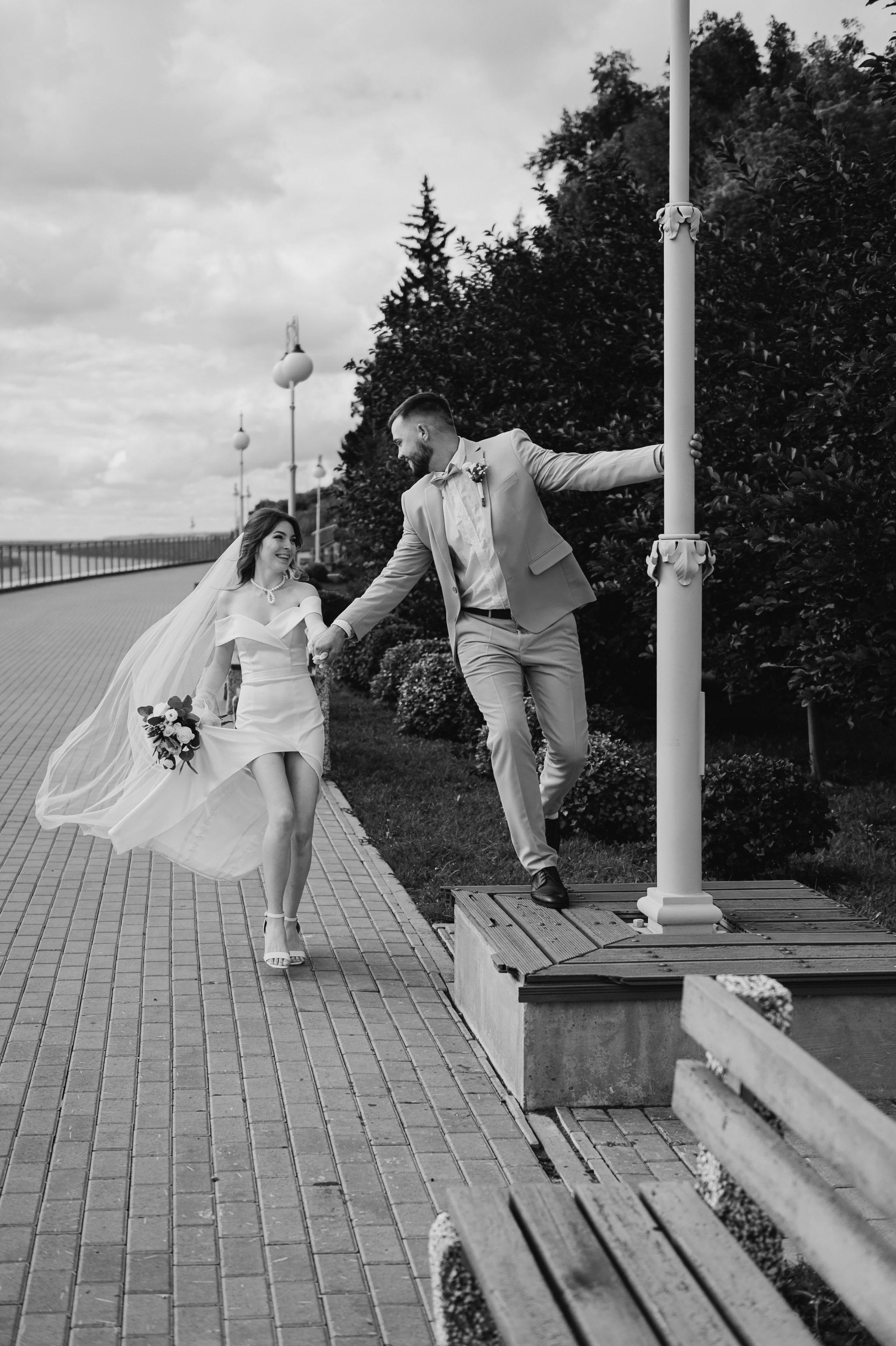 Свадебные фотографии. Фотограф в Барнауле Дарья Бутурлакина. Люби.Цени.Касайся