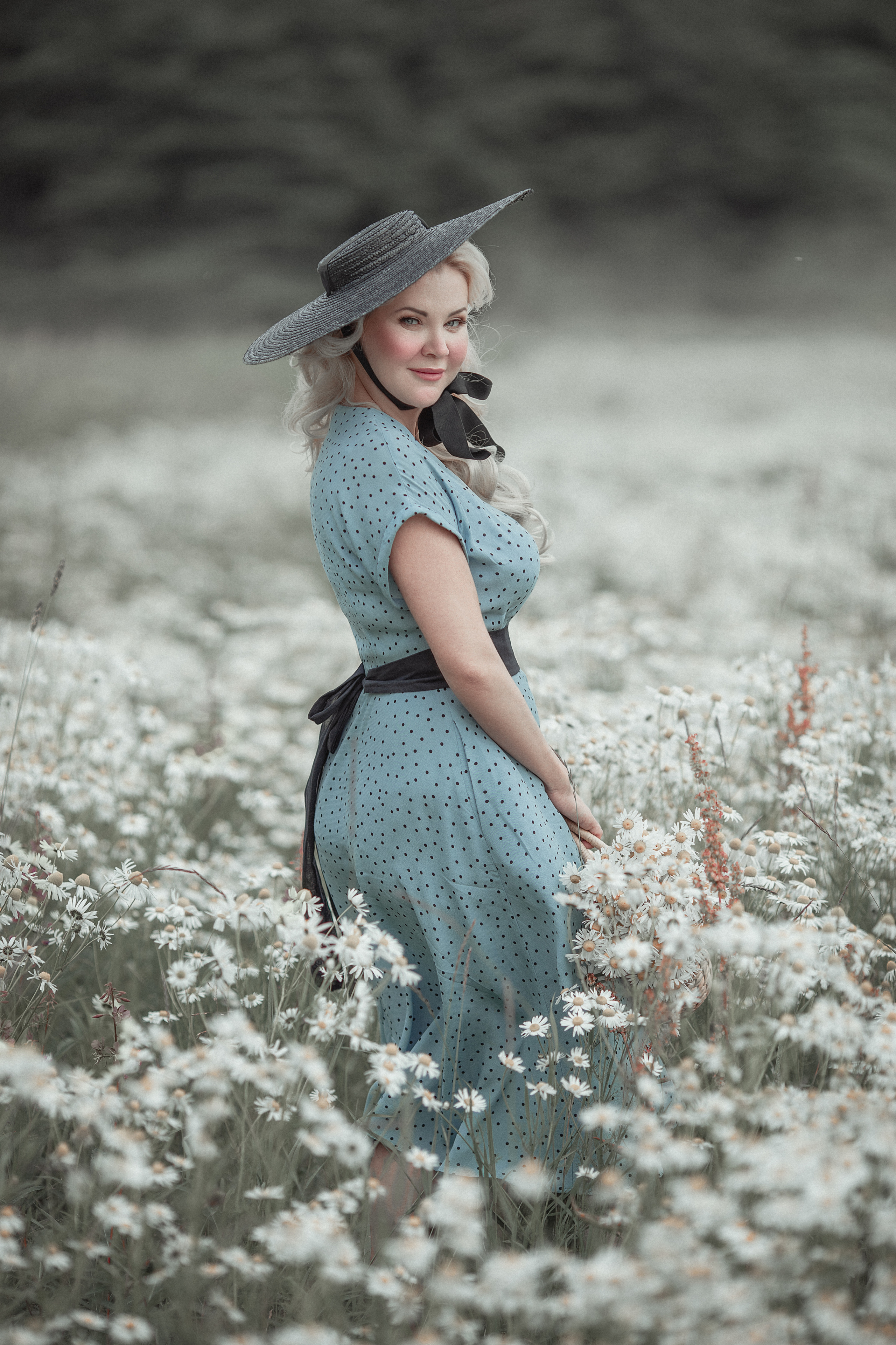 Марина, история с ромашками. Фотограф Алёна Яковлева