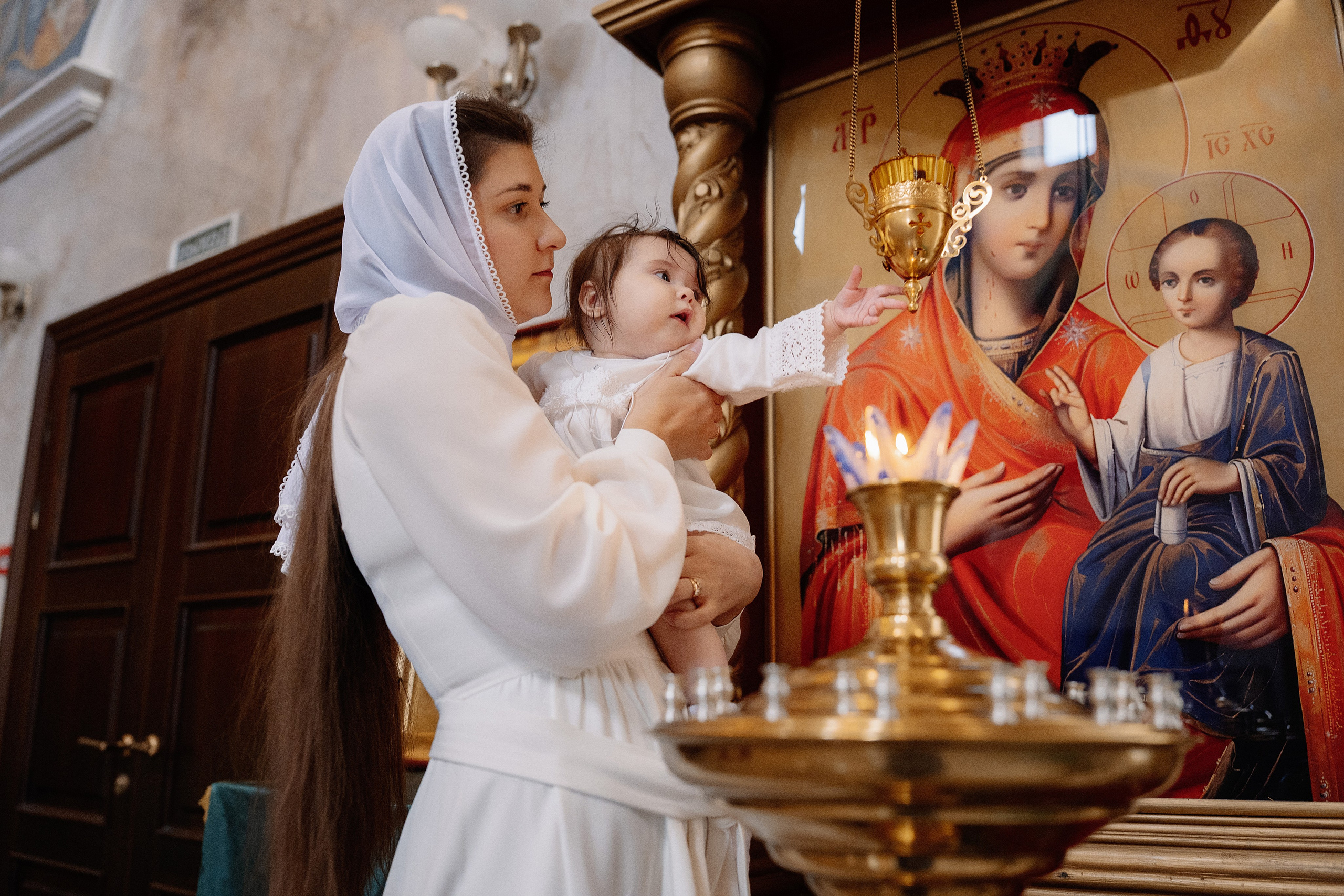 Таинство крещения Снежаны. Фотограф на Крещение и Венчание в Красноярске Рамазанова Юлия