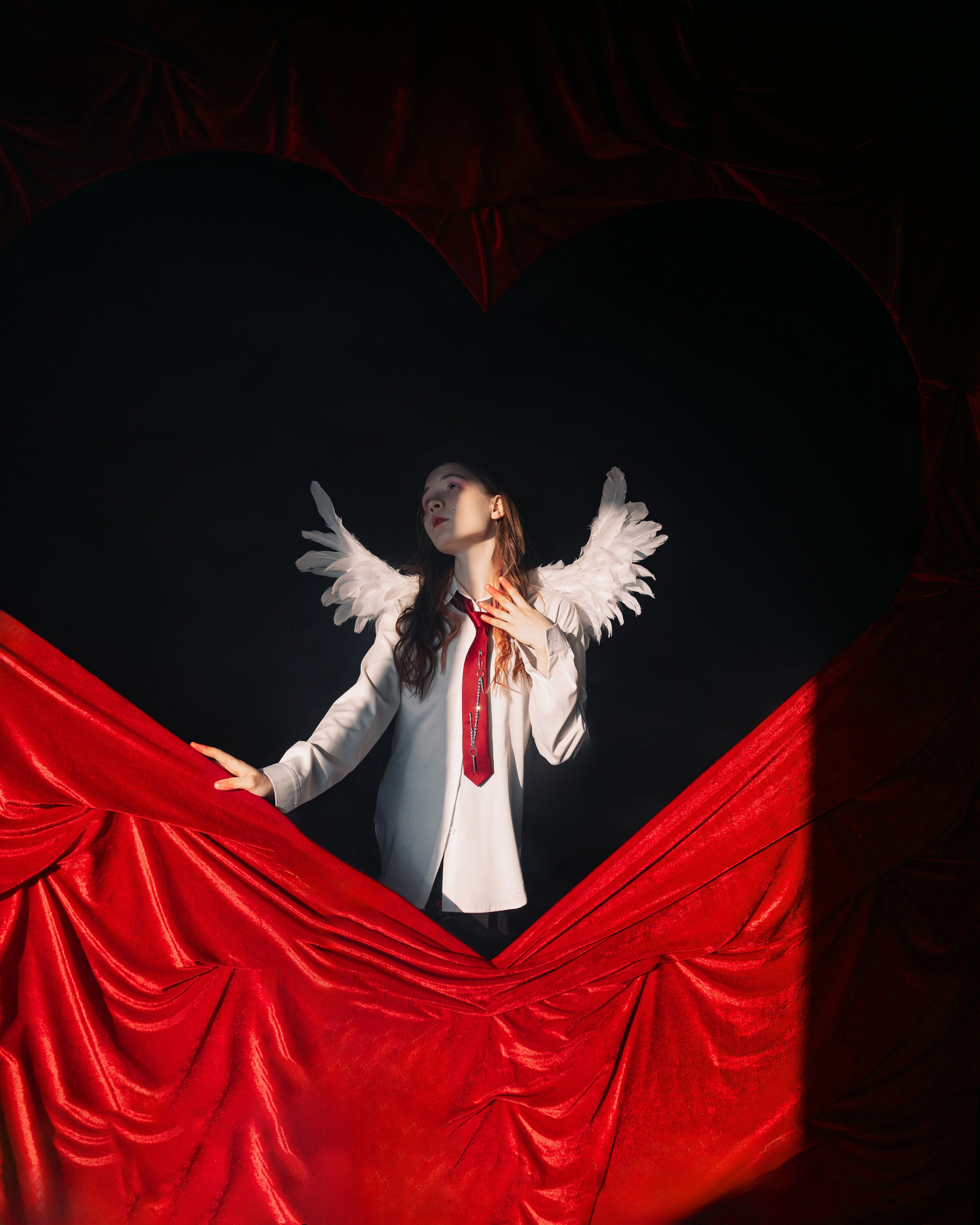 Фотосессия ангел с крыльями в фотостудии LEPOTA в г. Кемерово