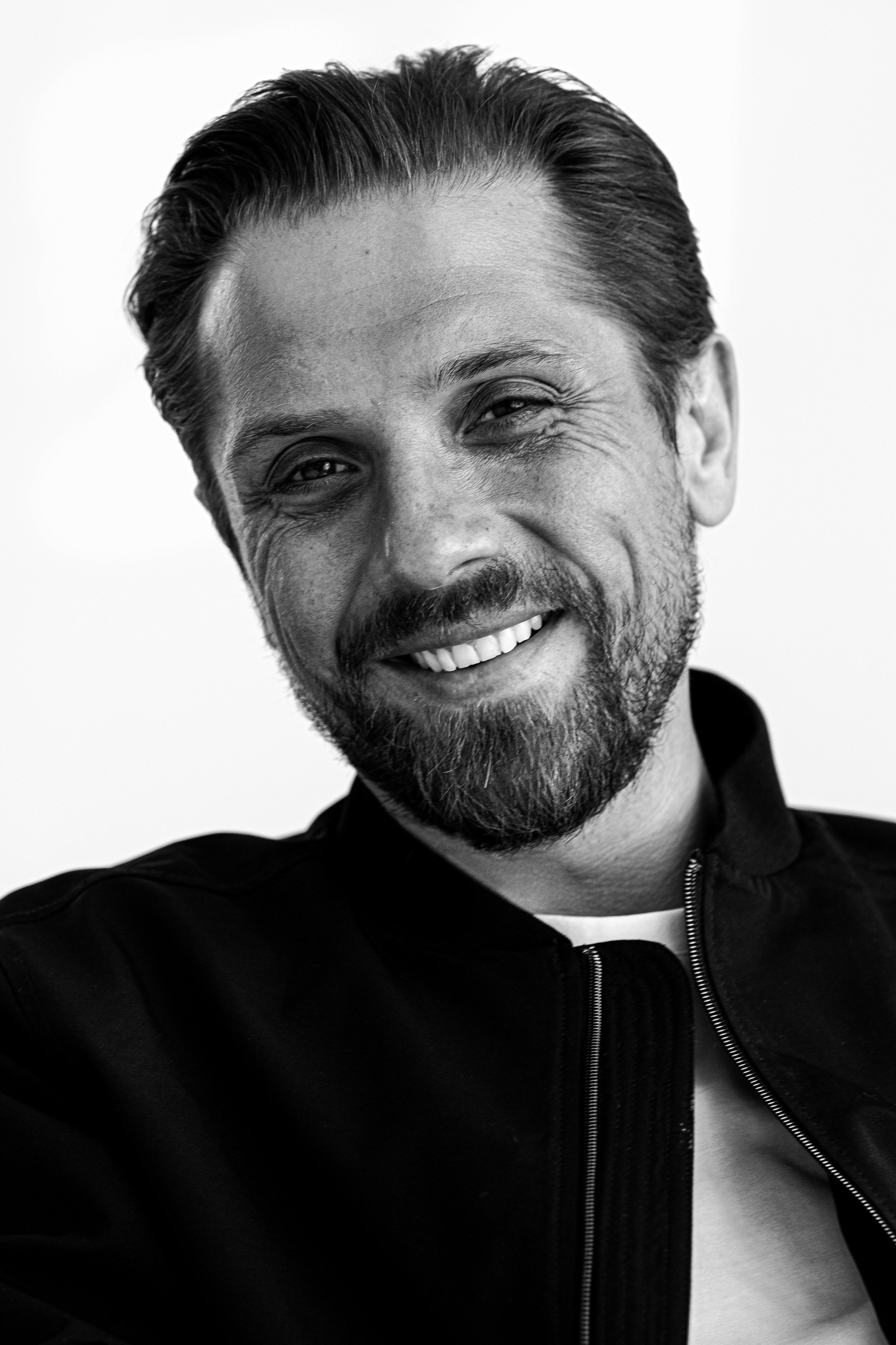 СЕЛЕБРИТИ. Жиркова Ирина — фотограф для брендов в Москве