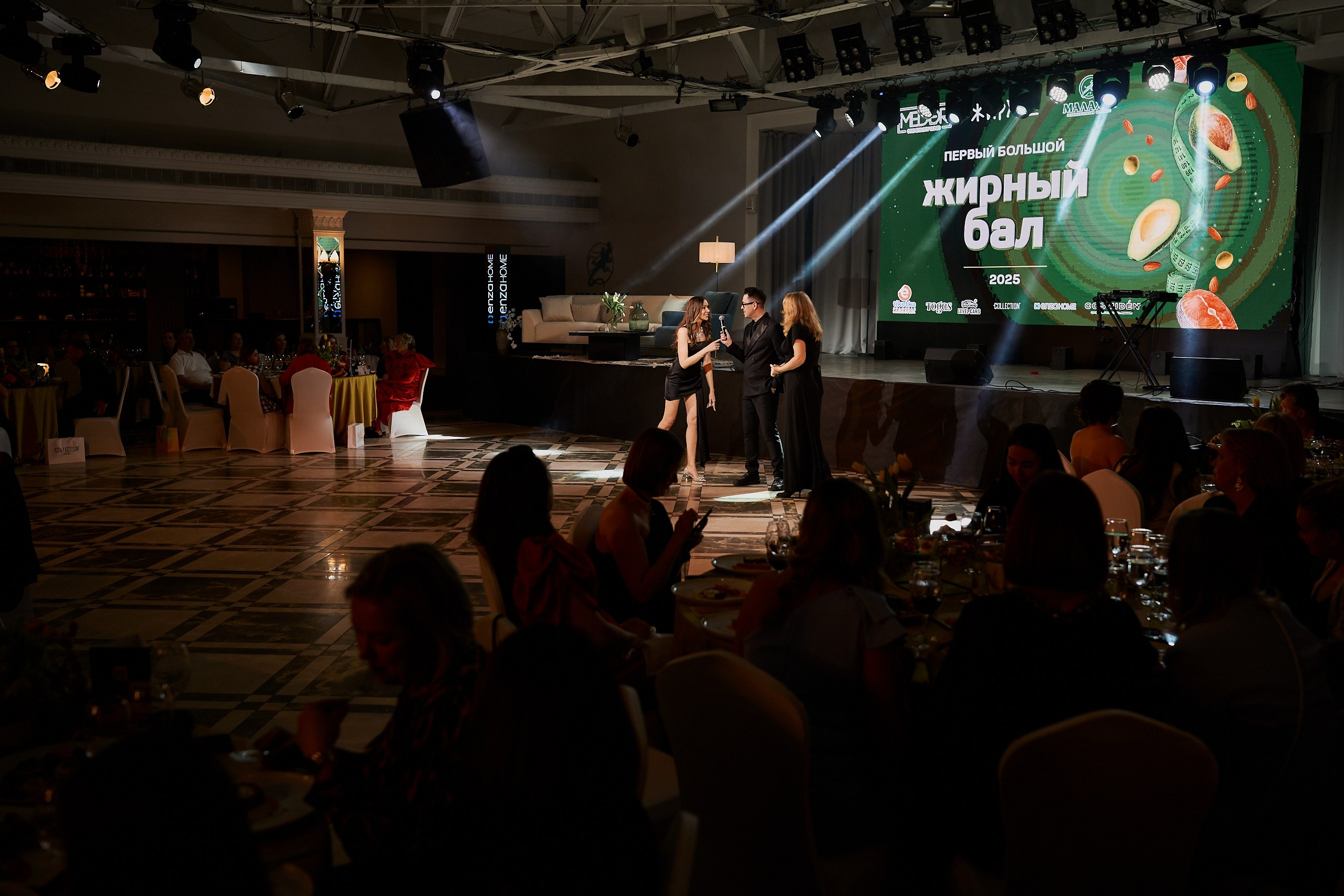 «Жирный бал». Матвей Яворский — фотограф в Челябинске