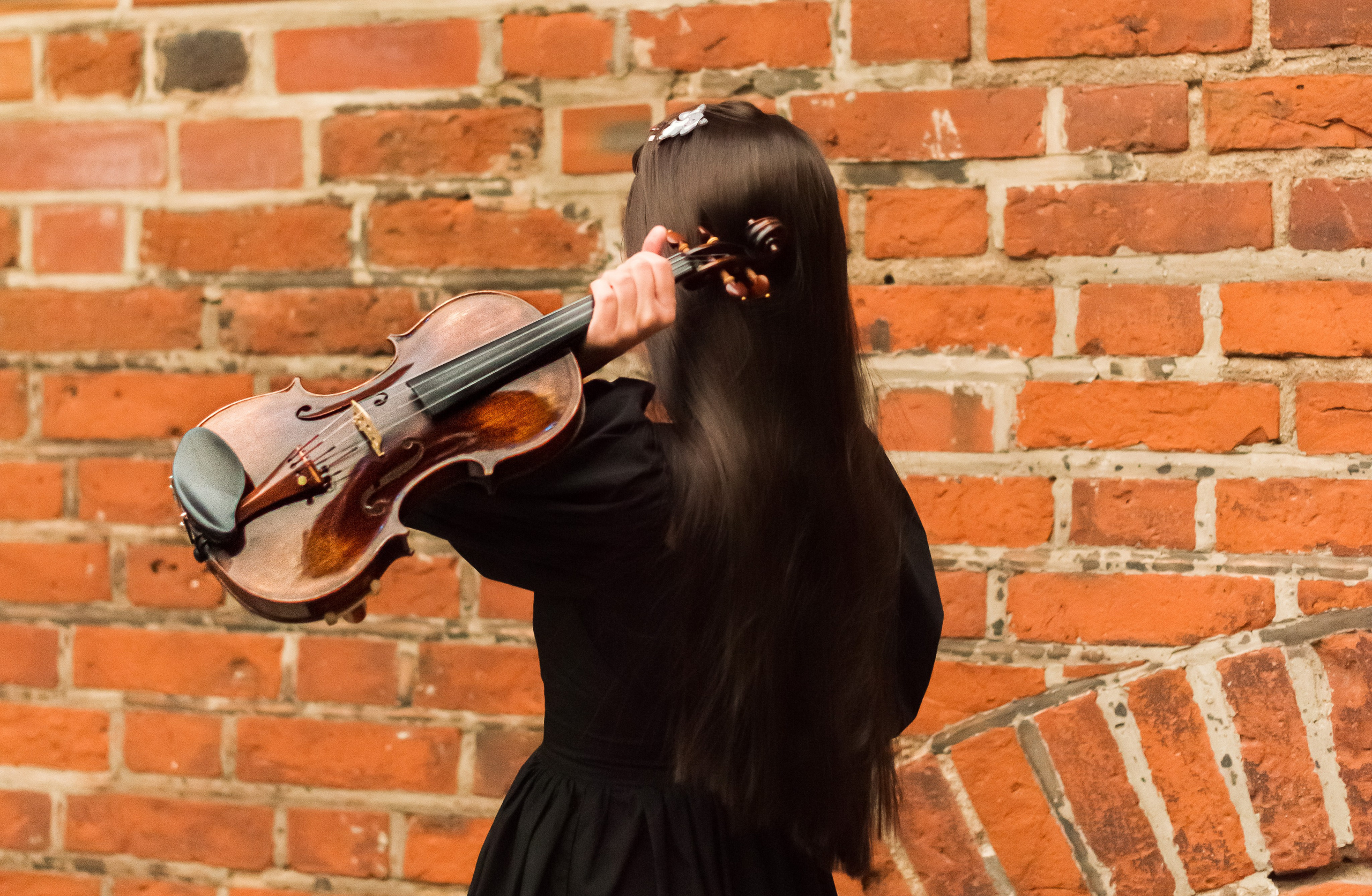 •Концерты. Фотограф Ксения Шевкопляс. г. Калининград. Кинематографический стиль — эстетика и истории, рассказанные через объектив