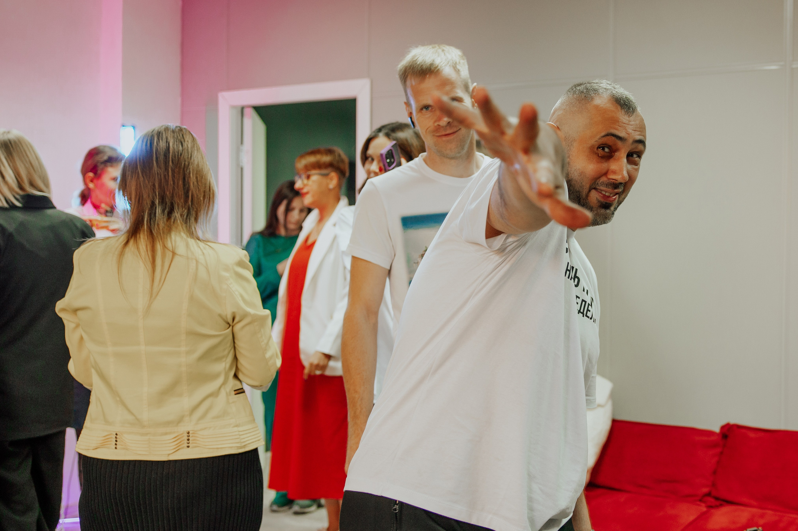 Окрытие студии «Много общего»