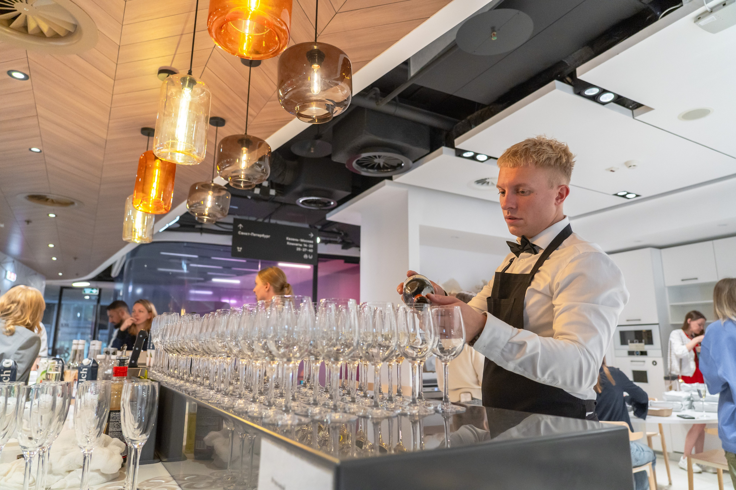 День работника HR в Авито. Главная