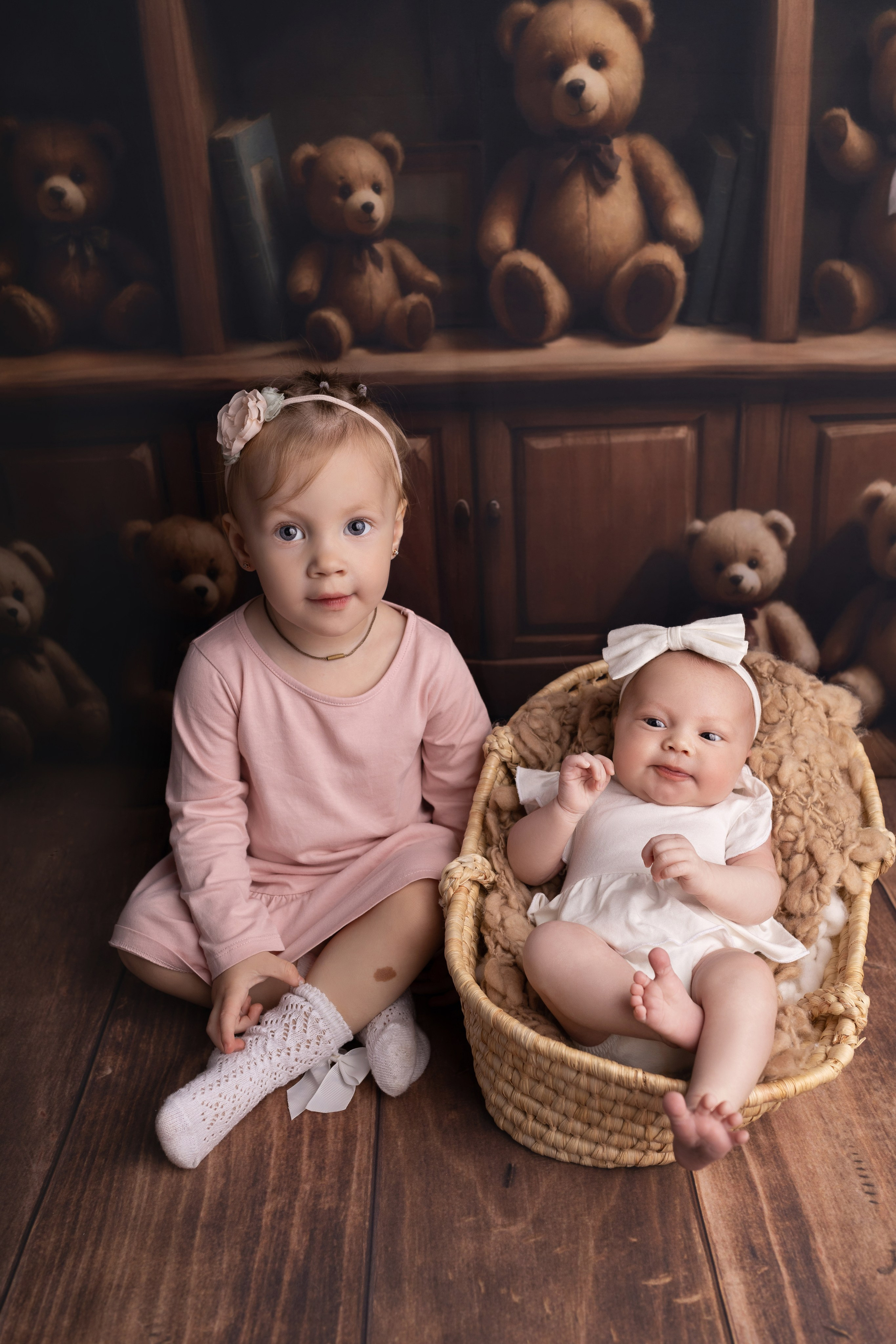 Классическая фотосессия малыша. Фотограф новорожденных малышей в Омске и Омской области Эльвира Камаева