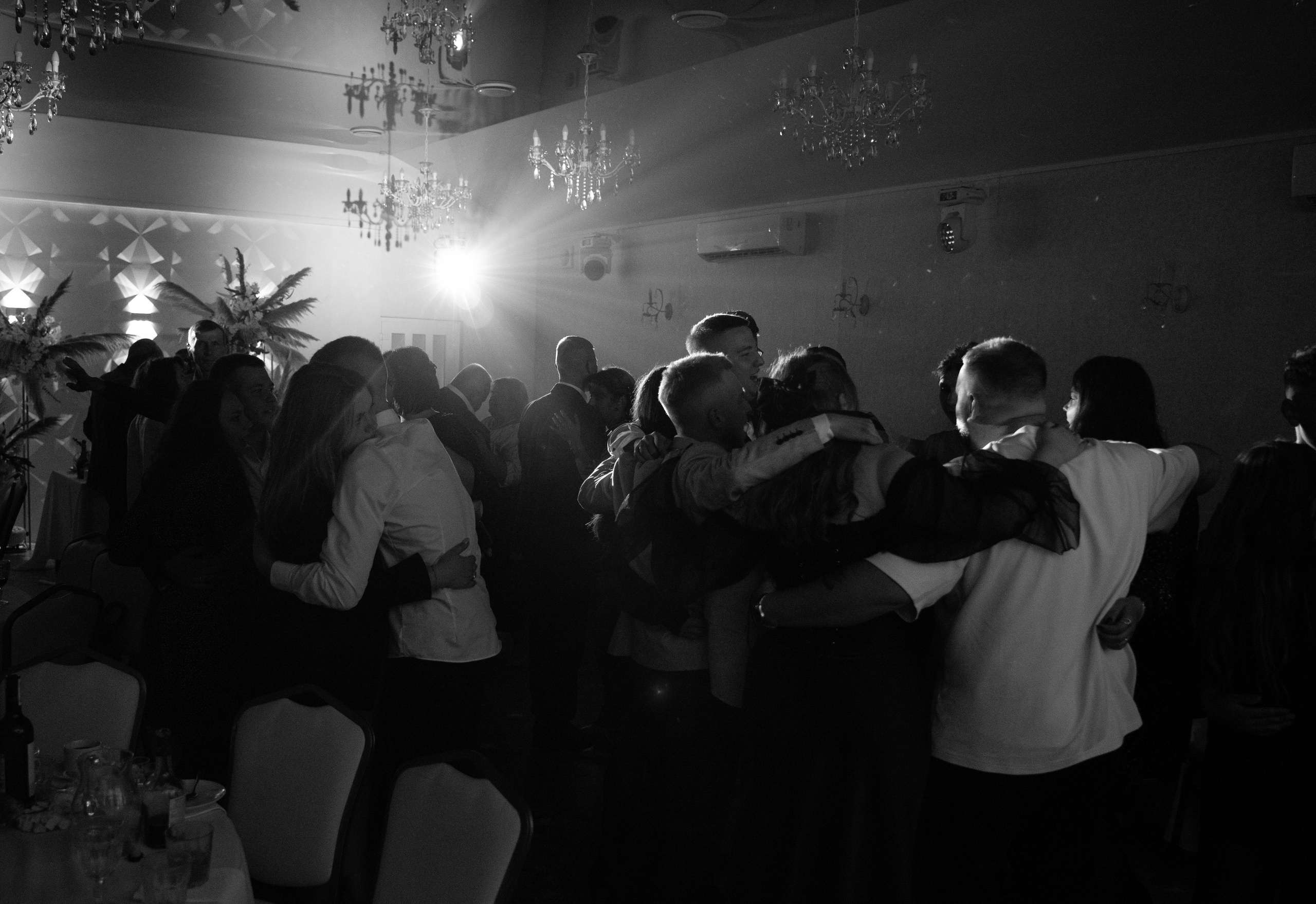 Живи, пока живется, пока бушует кровь. Свадебный фотограф в Минске Вадим Бурчик