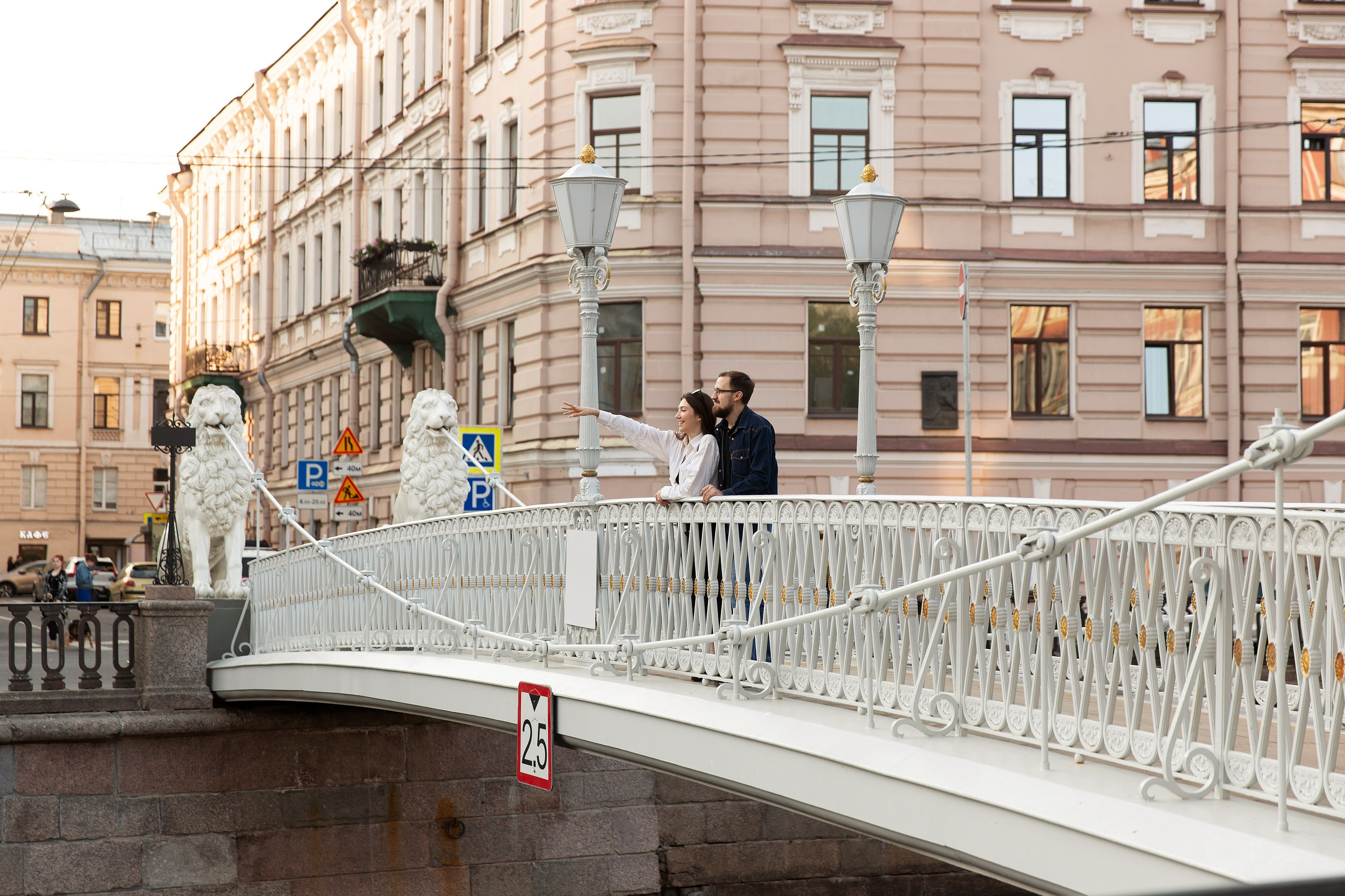 Фотосессия истории любви в центре Петербурга. Свадебный и портретный фотограф в Санкт-Петербурге Надежда Чечулина