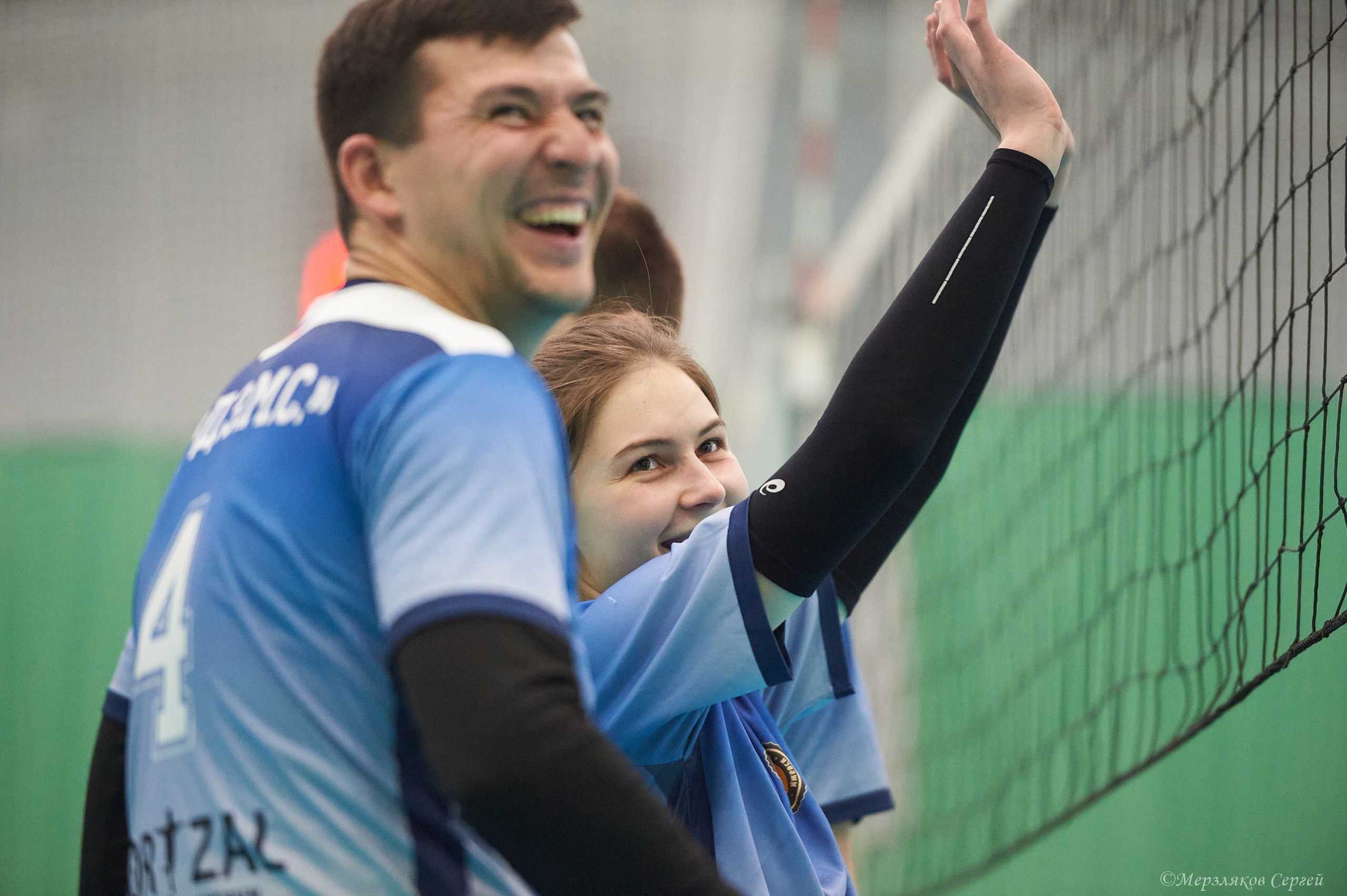 Новогодний волейбольный турнир. Ижевск. 16.12.23. Спортивный репортажный фотограф в Ижевске Сергей Мерзляков