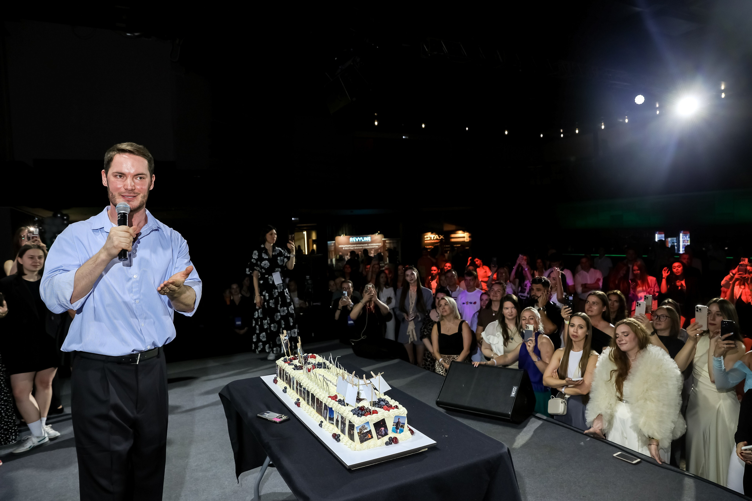 ФЛАГМАН / ГЛАВНЫЕ СПИКЕРЫ ОЛЕГ ТОРБОСОВ / СТАС ЕГОВЦЕВ. Photographer Viktoriya Markushina «My world throug»