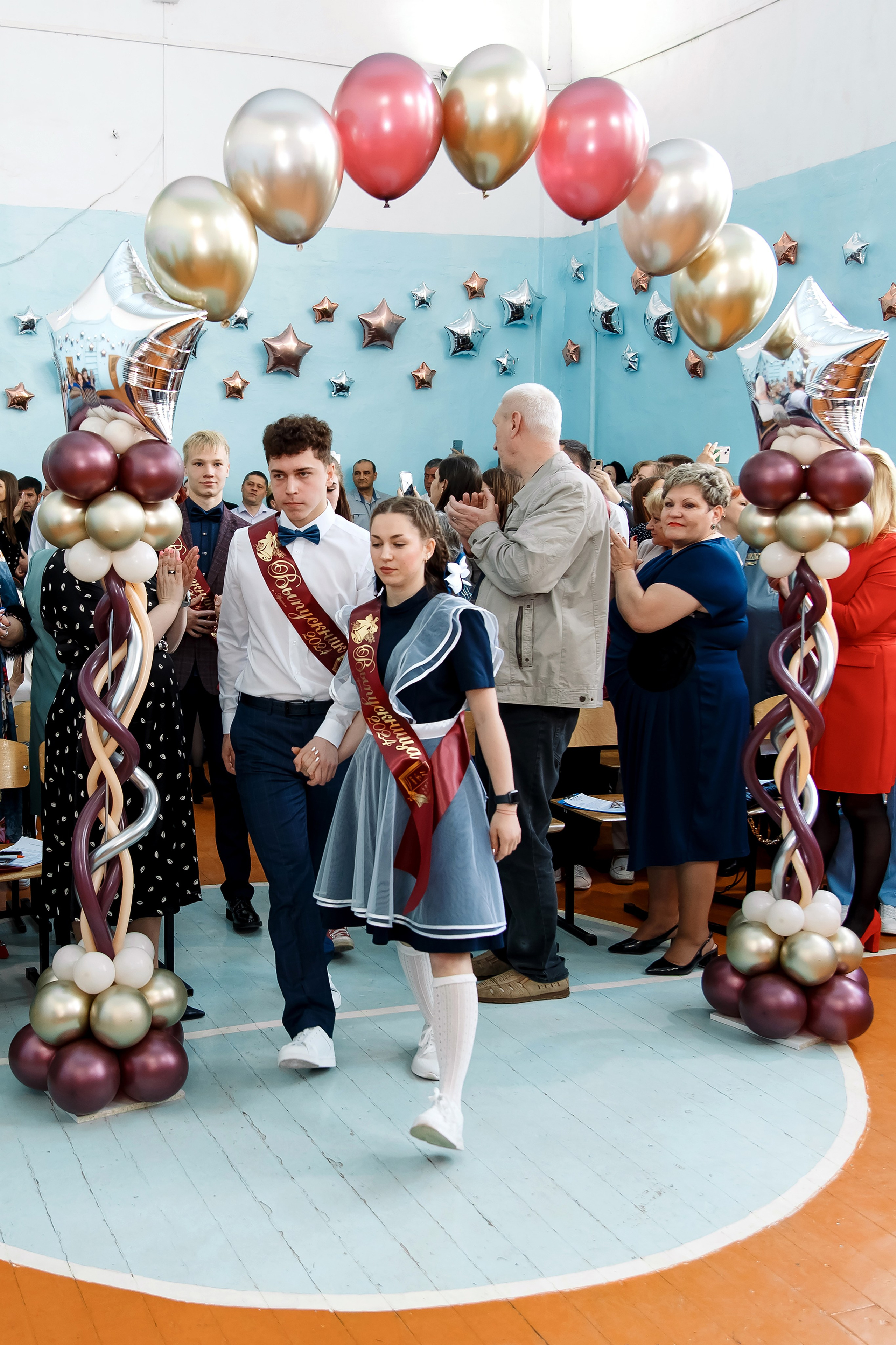 11 класс Последний звонок. Фотограф Любовь Корниенко, Примоский край