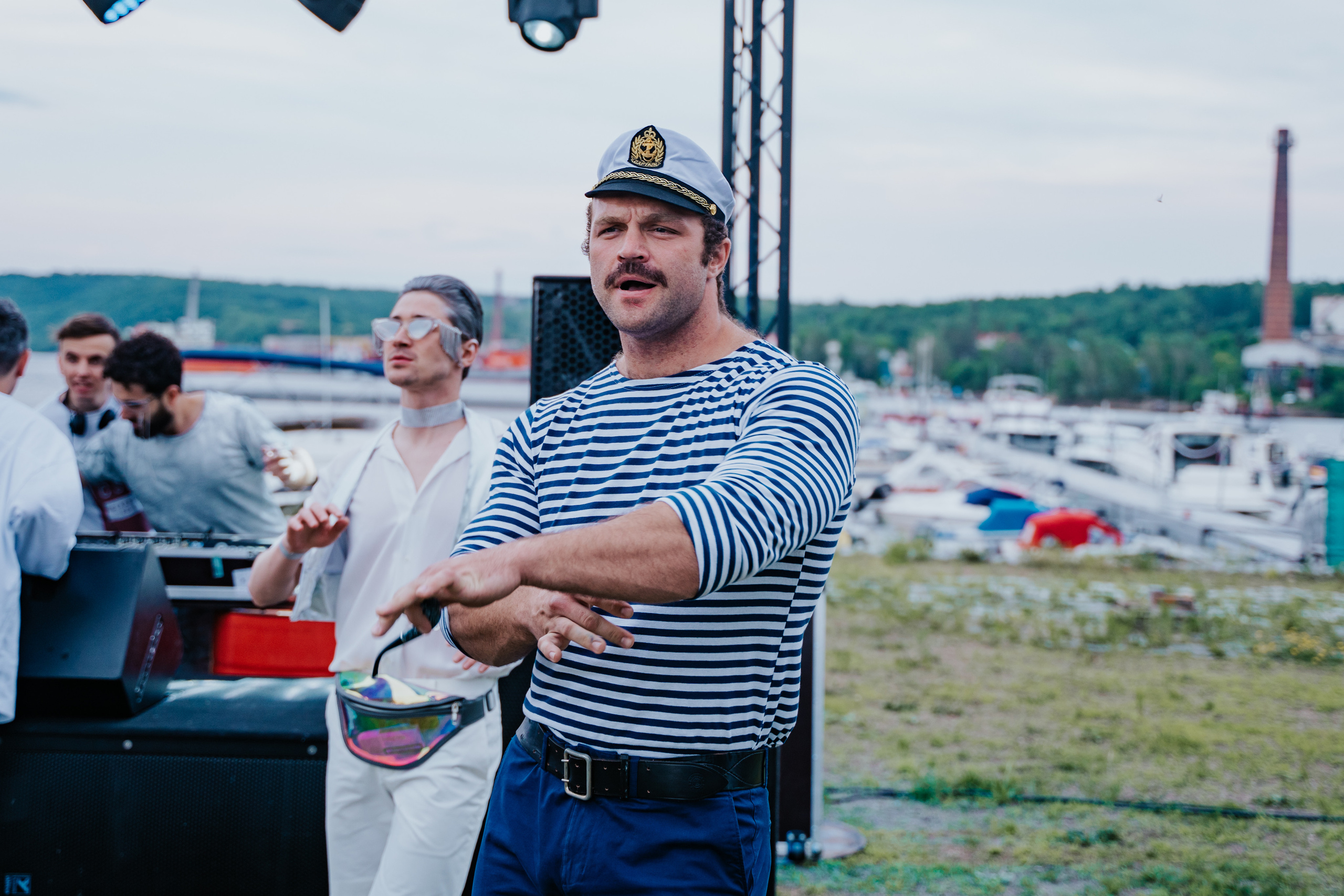 ILLEGAL FRIENDS. Фотограф Хабаровск