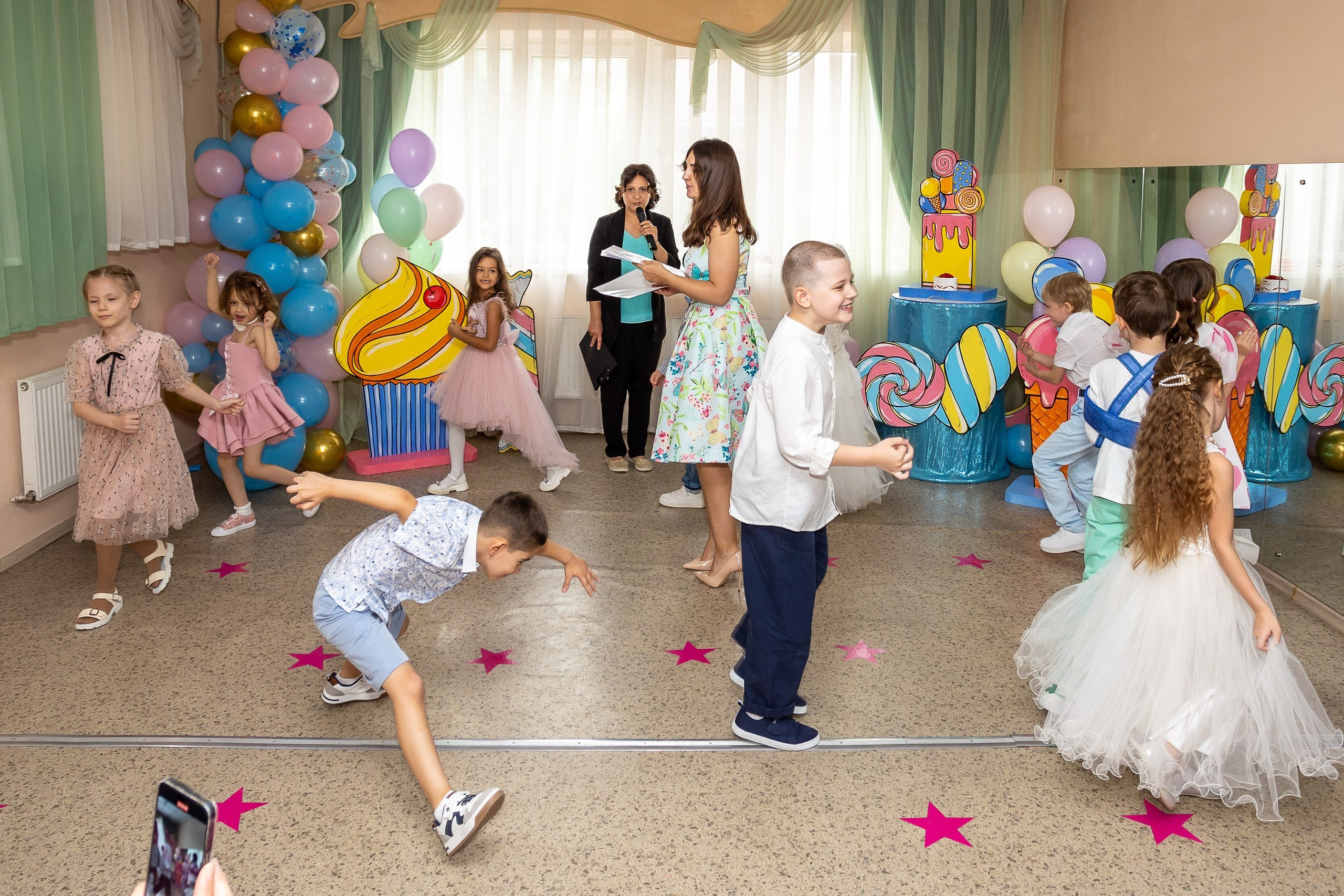 Выпускной Детский сад, 2 часа, 8000. Выпускные альбомы Майкоп, Краснодар Елена Золотарева