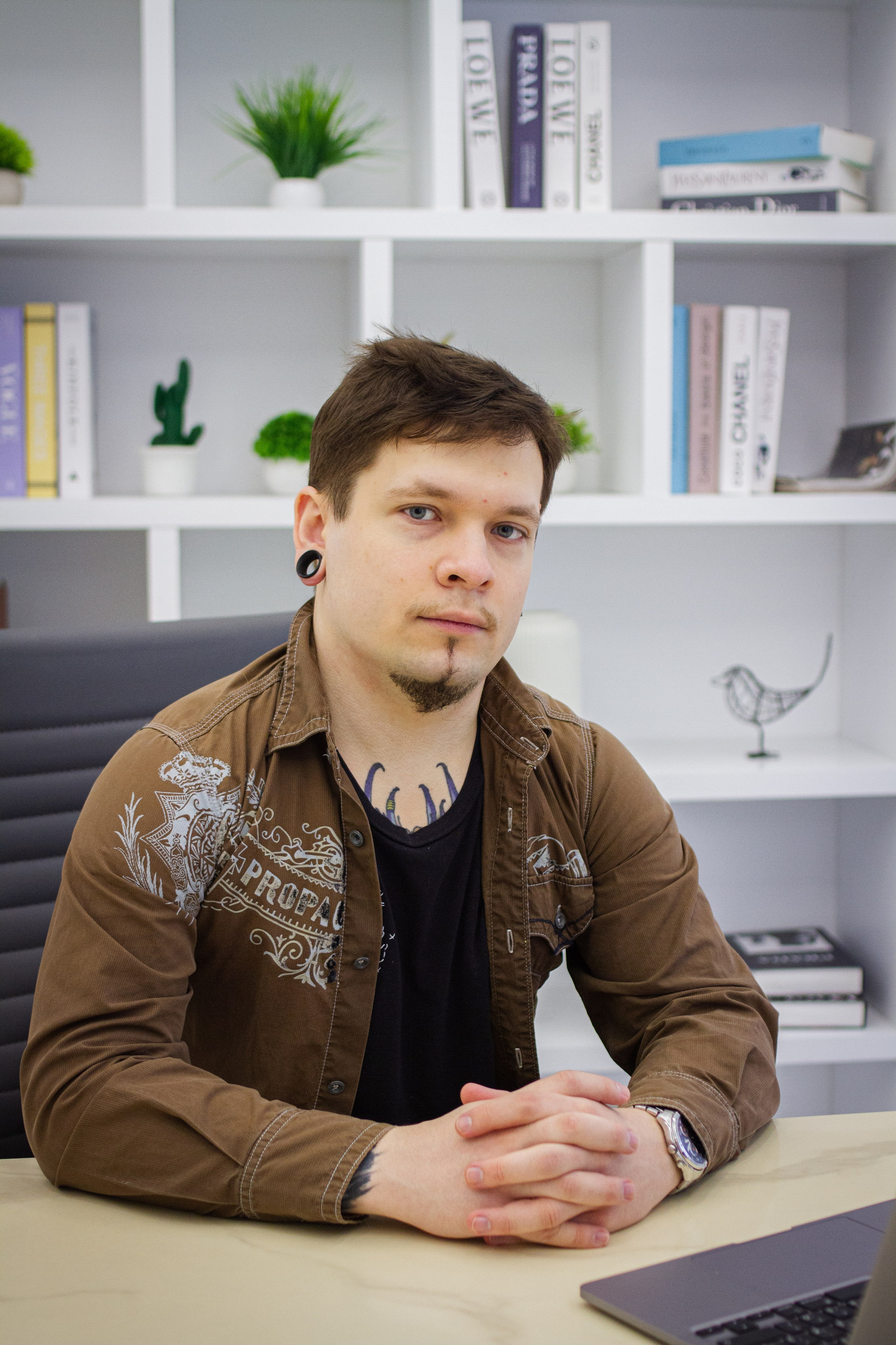 Владислав. Главная