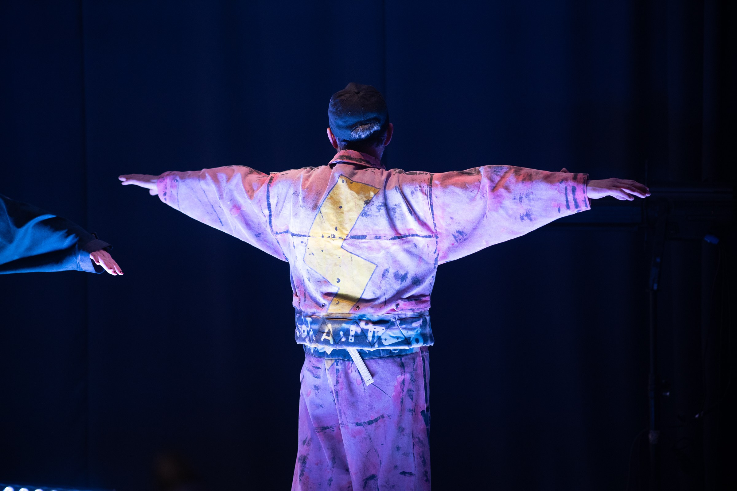 1-й ГРАУНД Биеннале — ПЕРФИННАЛЕ. ZAGLADIN Bureau