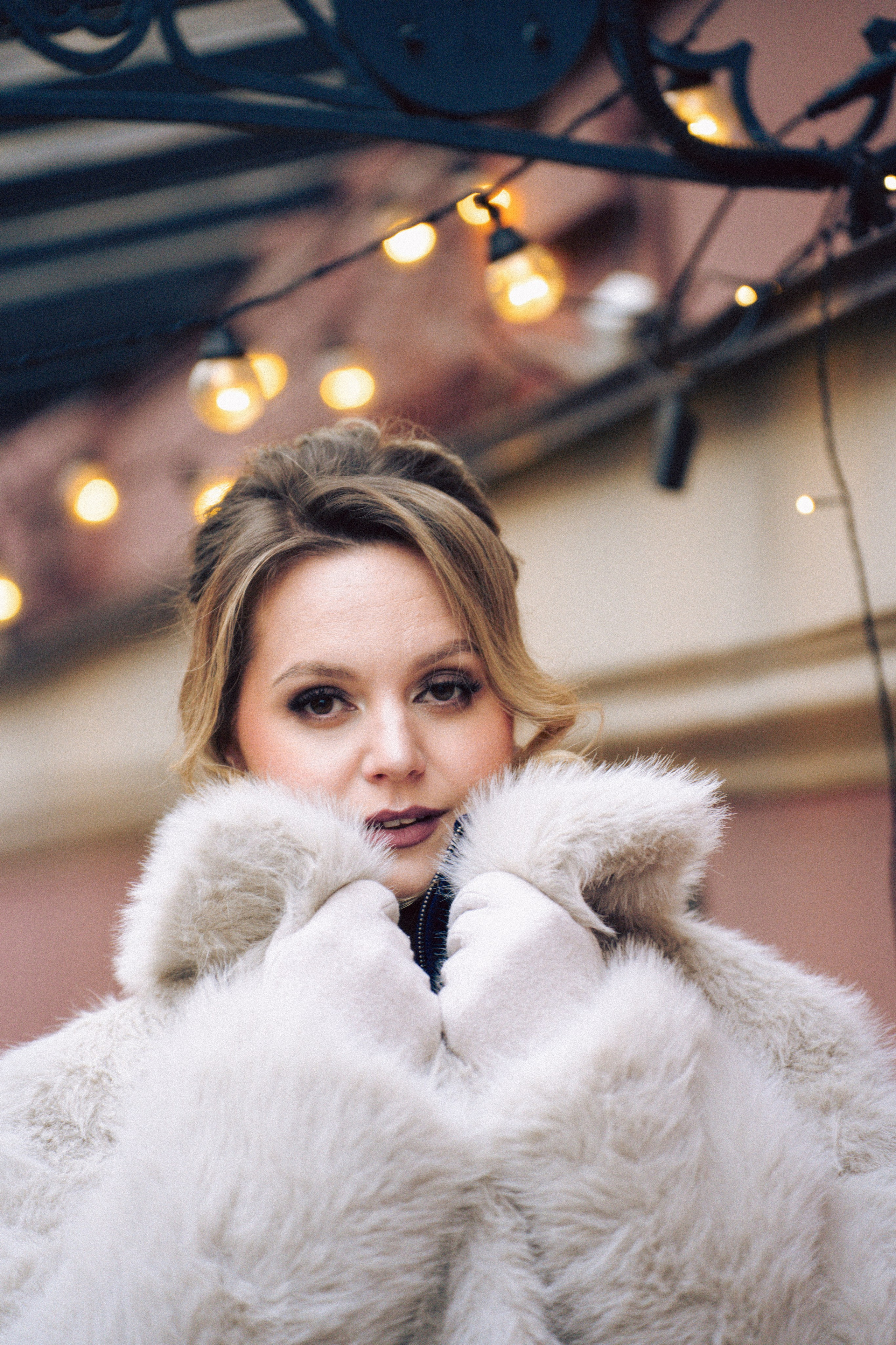 НОВОГОДНЯЯ ФОТОСЕСИИЯ В СТУДИИ ДЛЯ ДЕВУШКИ И ПРОГУЛКА ПО ЧЕРНЫШЕВСКОЙ. Профессиональный фотограф, Санкт-Петербург — Виктория Богомолова