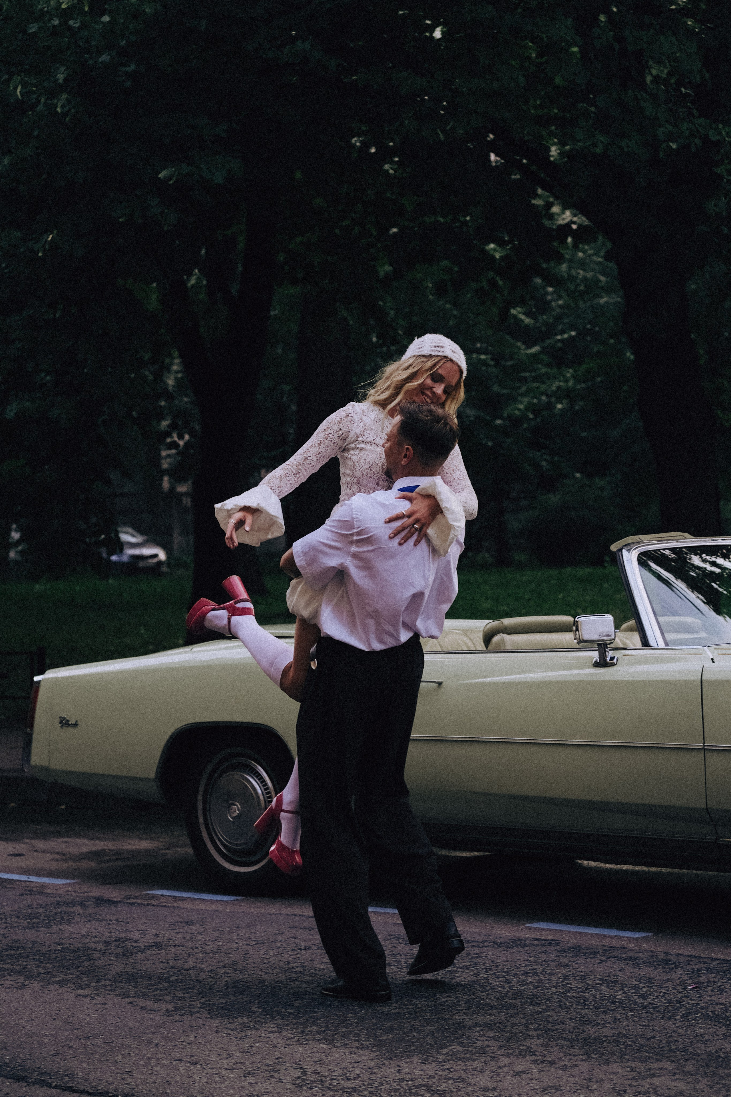 СВАДЕБНАЯ СЬЕМКА С КАБРИОЛЕТОМ В САНТК-ПЕТЕРБУРГЕ НА ПЕТРОГРАДКЕ В ОТЕЛЕ ПАНОРАМИКА. Профессиональный фотограф, Санкт-Петербург — Виктория Богомолова