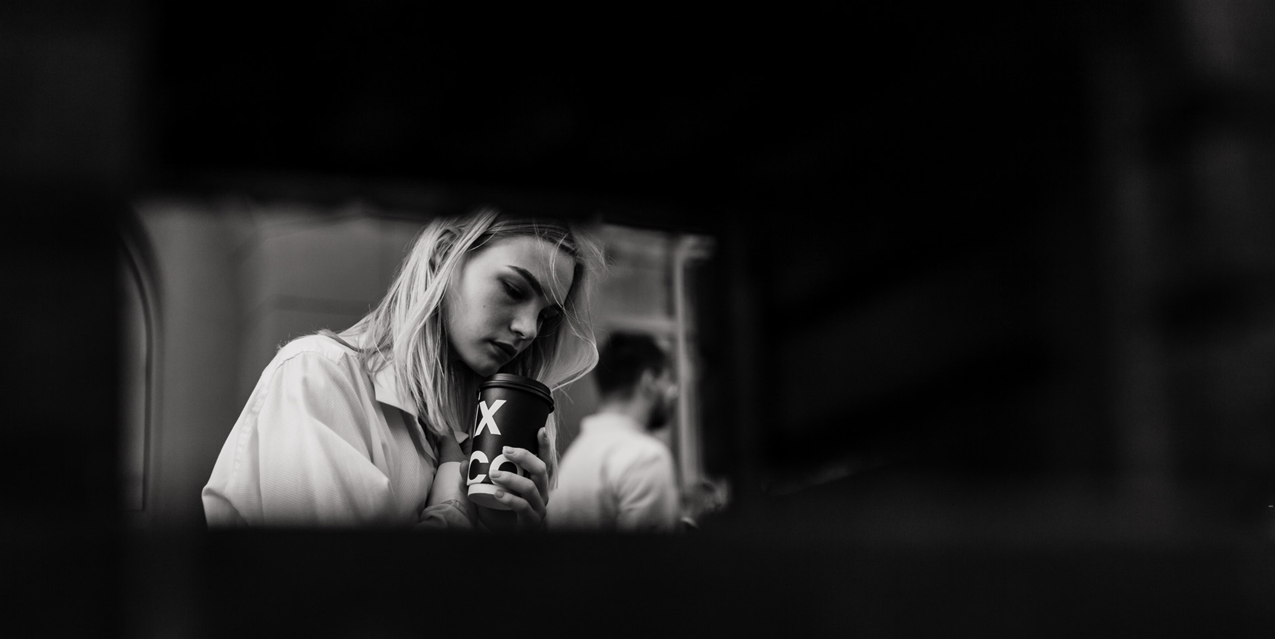 Фотосессия девушки в городе, фотопрогулка по Москве, Уличная фотосесси. Свадебный фотограф Дмитрий Гладков