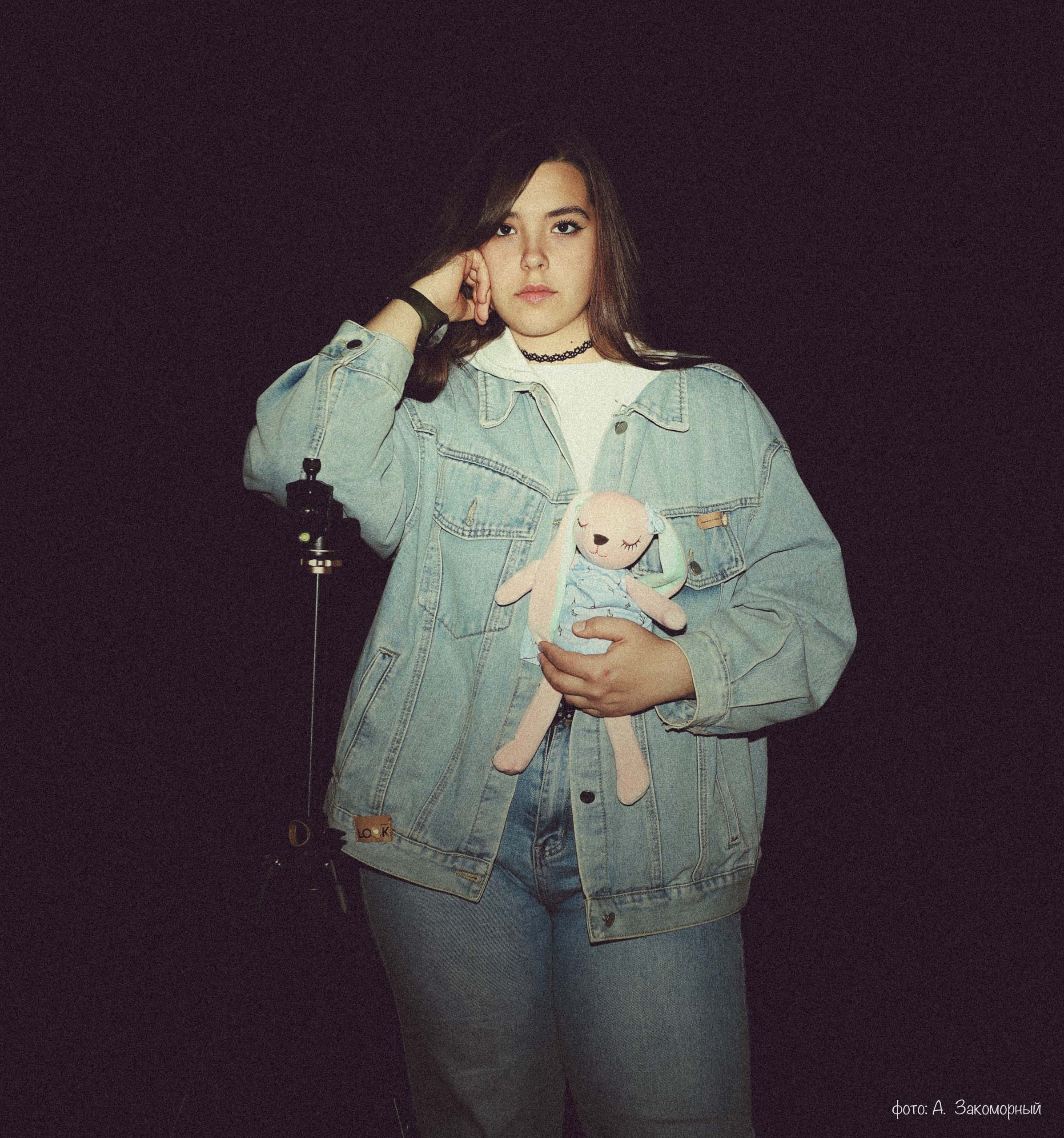 Я предлагаю студийную фотосессию в стиле накамерной вспышки. В результате вы получите эксклюзивные кадры, которые отражают оригинальный взгляд фотографа, то есть меня.Поделитесь этой возможностью с друзьями — возможно, они тоже захотят сделать для себя уникальные фотографии. Таким образом, вы поможете и мне, и своим близким.фотосессия в студийной атмосфере и не только. Коммерческая фотосессия.