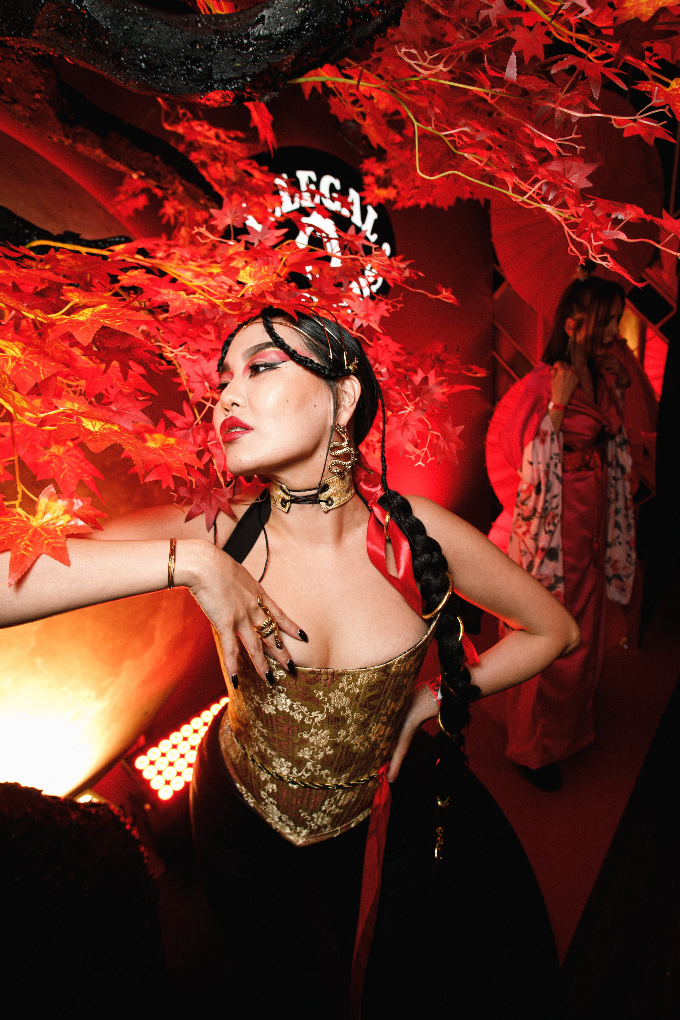 ILLEGAL FRIENDS | ASIA. СВОИ. ФОТООТЧЕТЫ-СОБЫТИЯ-МЕСТА