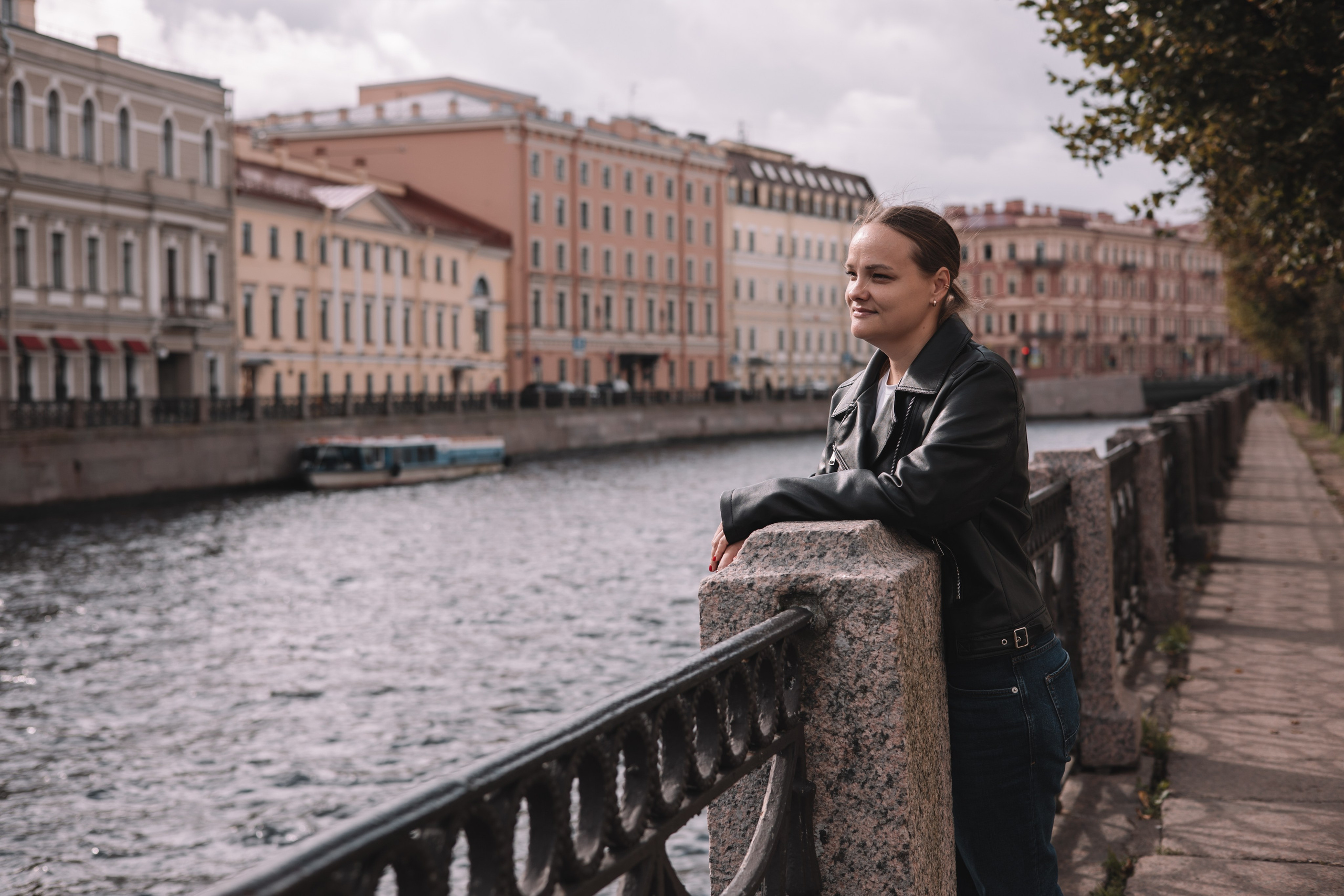 Подружки. Семейный фотограф в Санкт-Петербурге. Запечатление мгновений и ярких воспоминаний в Вашей жизни