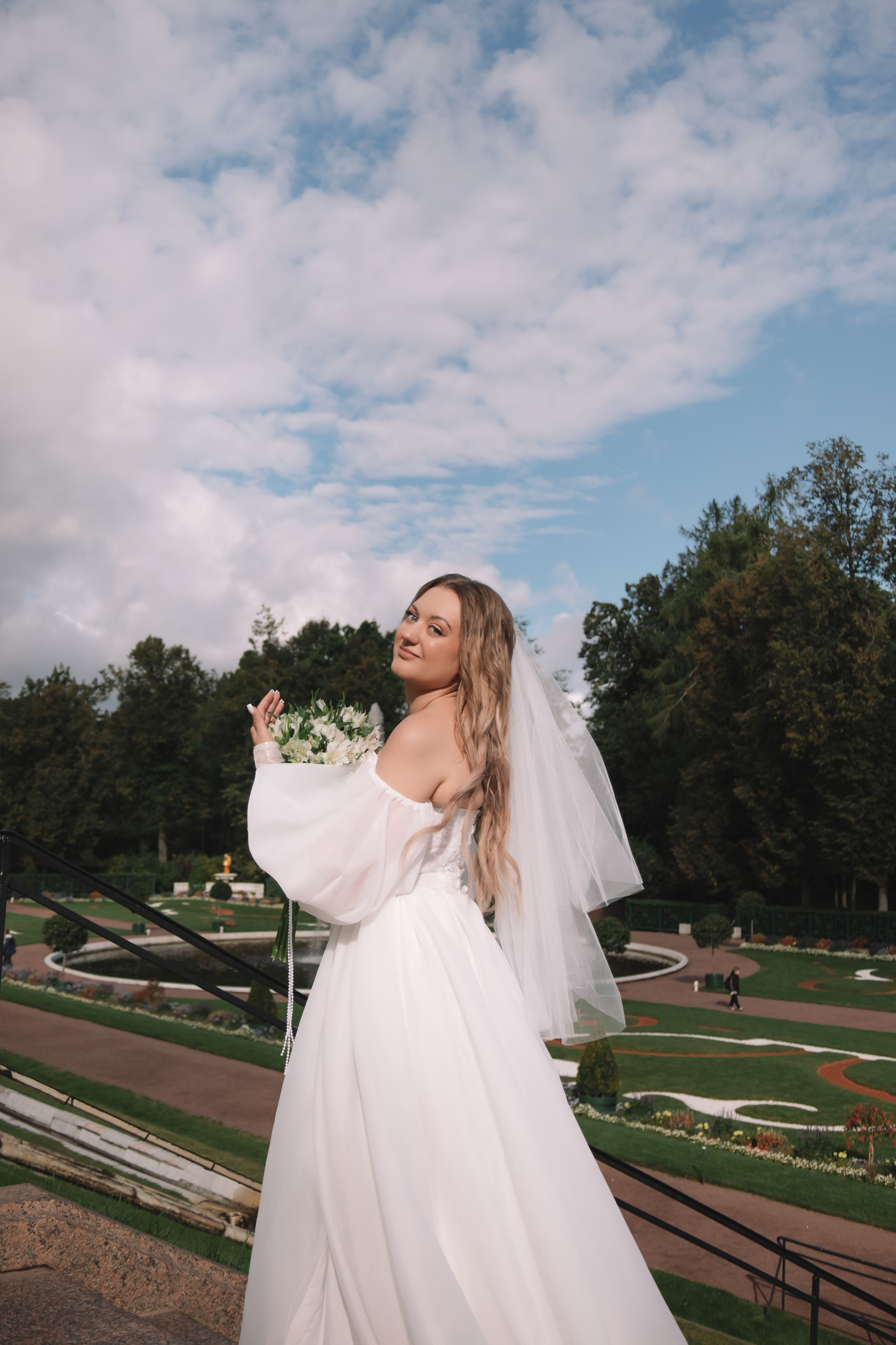 Сергей+Александра|Петергоф. Семейный фотограф в Санкт-Петербурге. Запечатление мгновений и ярких воспоминаний в Вашей жизни