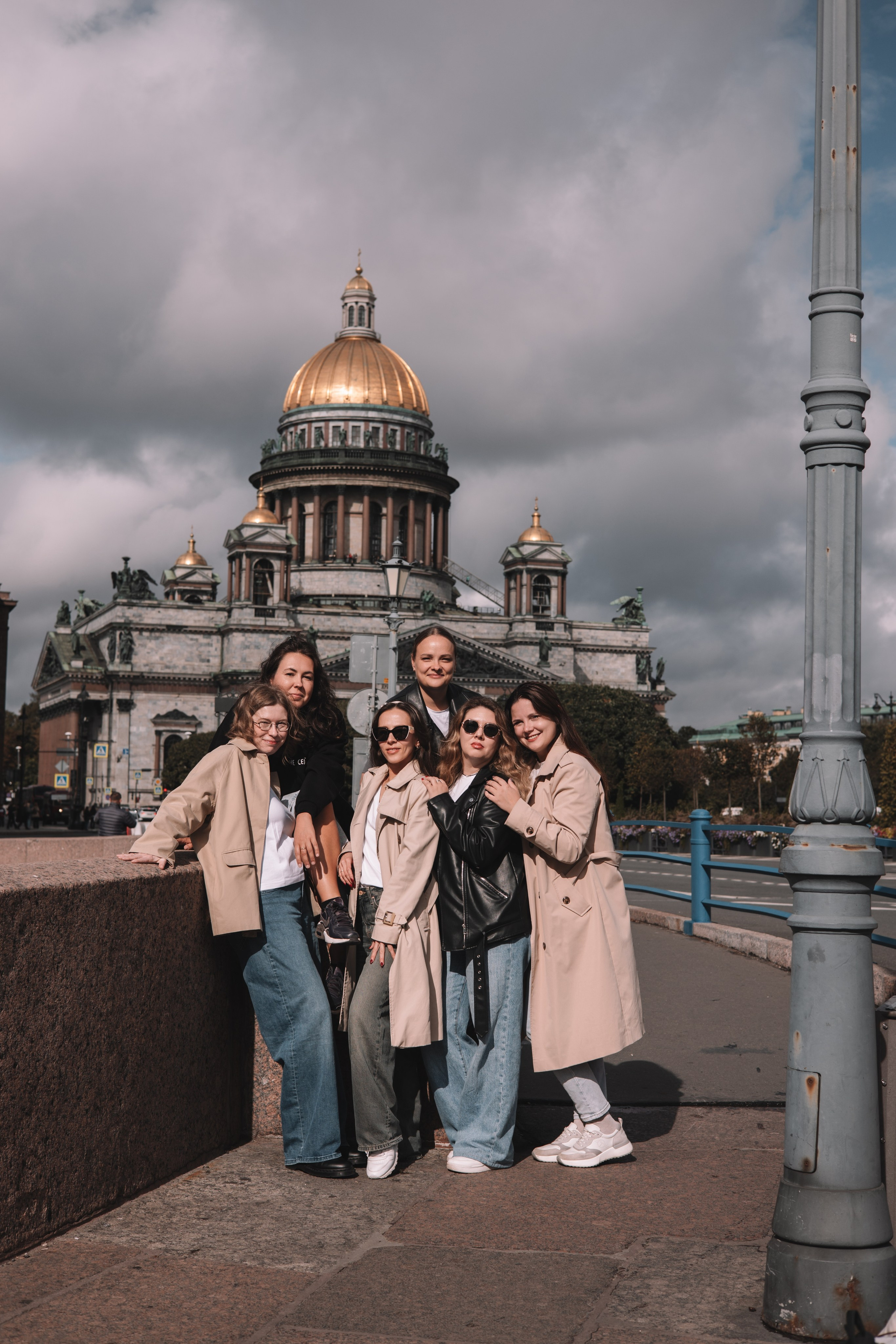 Подружки. Семейный фотограф в Санкт-Петербурге. Запечатление мгновений и ярких воспоминаний в Вашей жизни