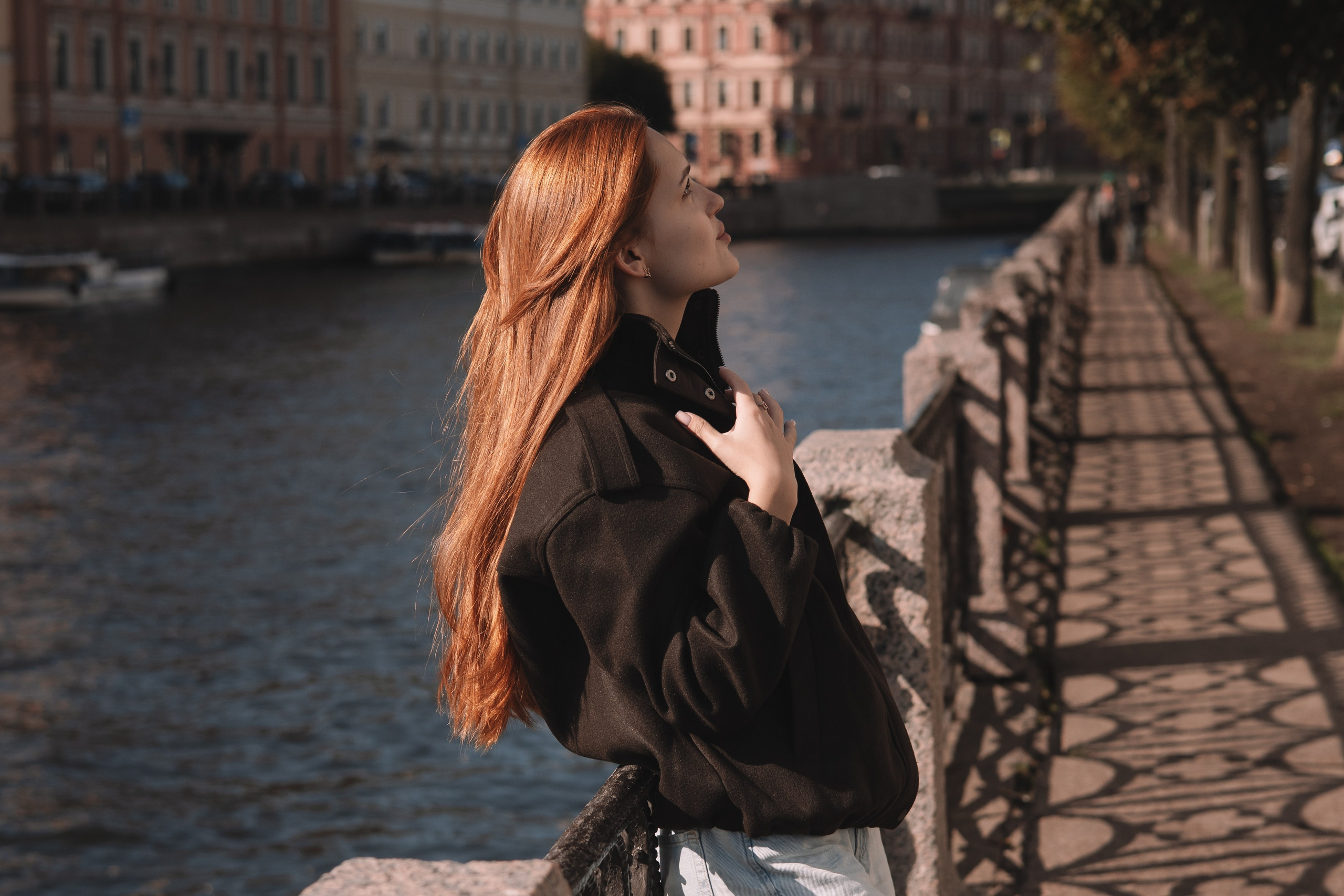 Сёстры. Семейный фотограф в Санкт-Петербурге. Запечатление мгновений и ярких воспоминаний в Вашей жизни