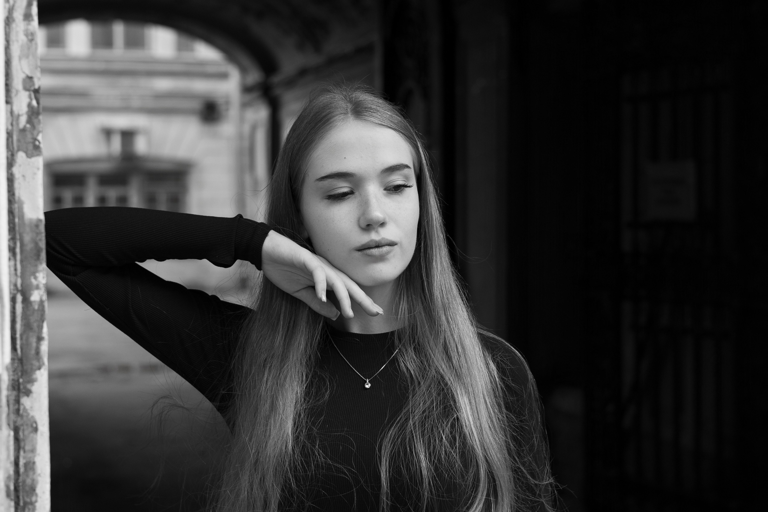 Сёстры. Семейный фотограф в Санкт-Петербурге. Запечатление мгновений и ярких воспоминаний в Вашей жизни