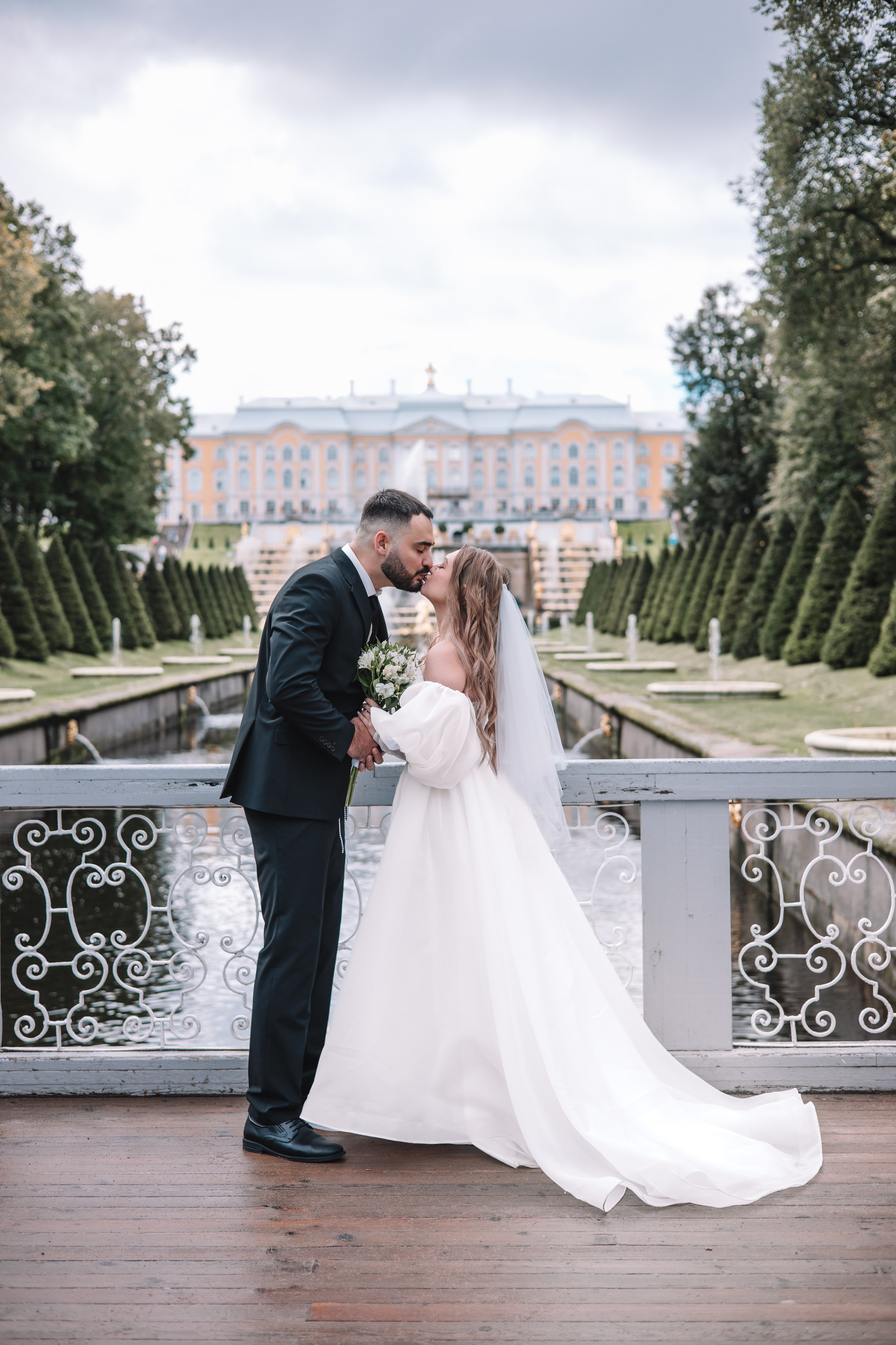 Сергей+Александра|Петергоф. Семейный фотограф в Санкт-Петербурге. Запечатление мгновений и ярких воспоминаний в Вашей жизни