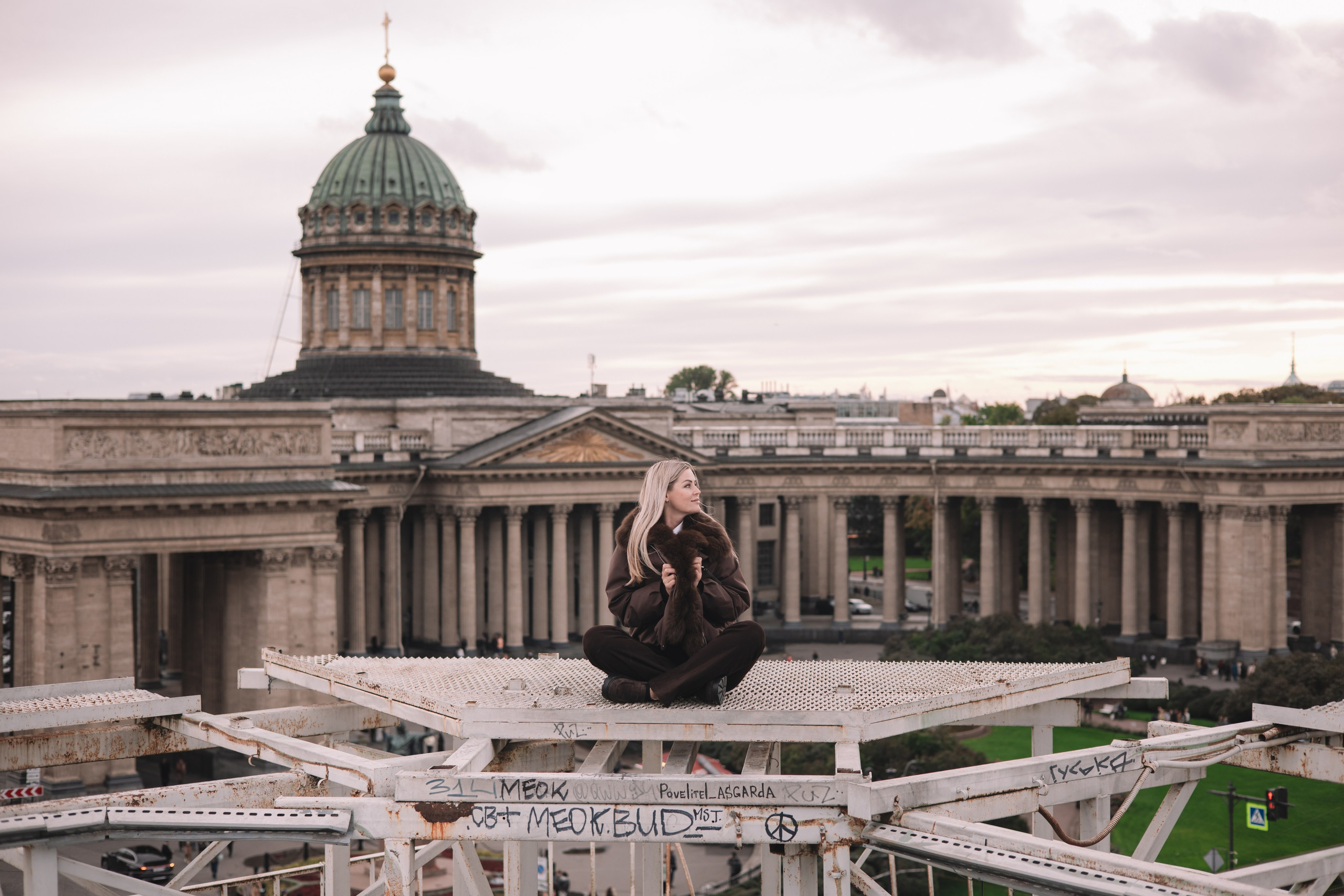 Крыша. Семейный фотограф в Санкт-Петербурге. Запечатление мгновений и ярких воспоминаний в Вашей жизни