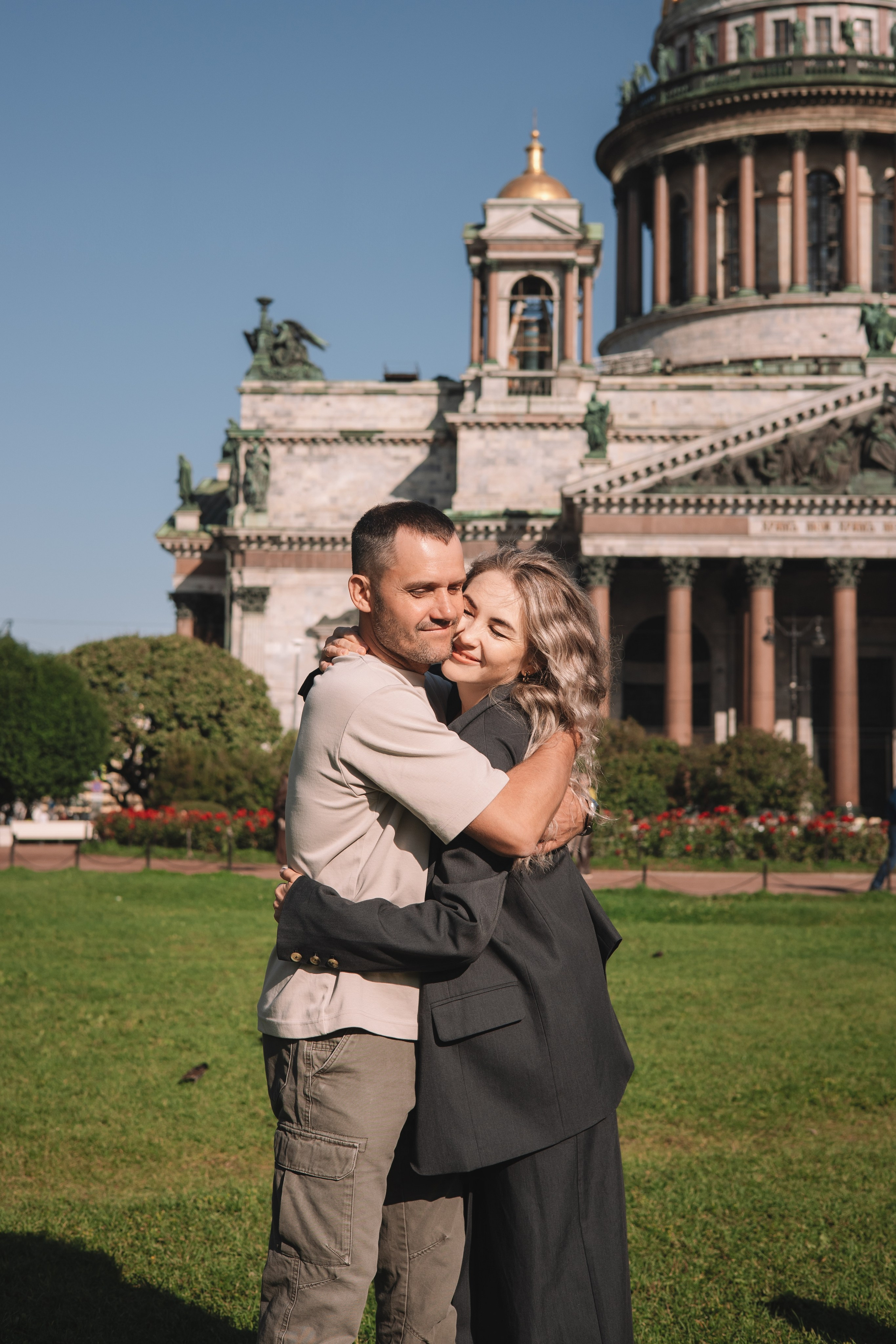 Годовщина в Санкт-Петербурге. Семейный фотограф в Санкт-Петербурге. Запечатление мгновений и ярких воспоминаний в Вашей жизни