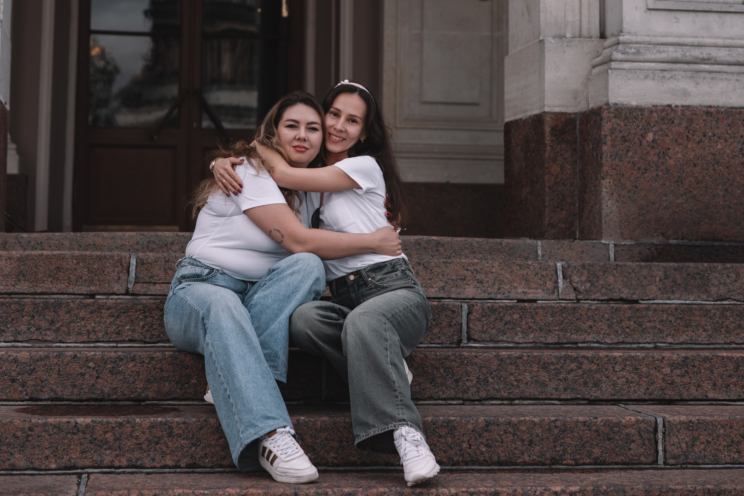 Подружки. Семейный фотограф в Санкт-Петербурге. Запечатление мгновений и ярких воспоминаний в Вашей жизни