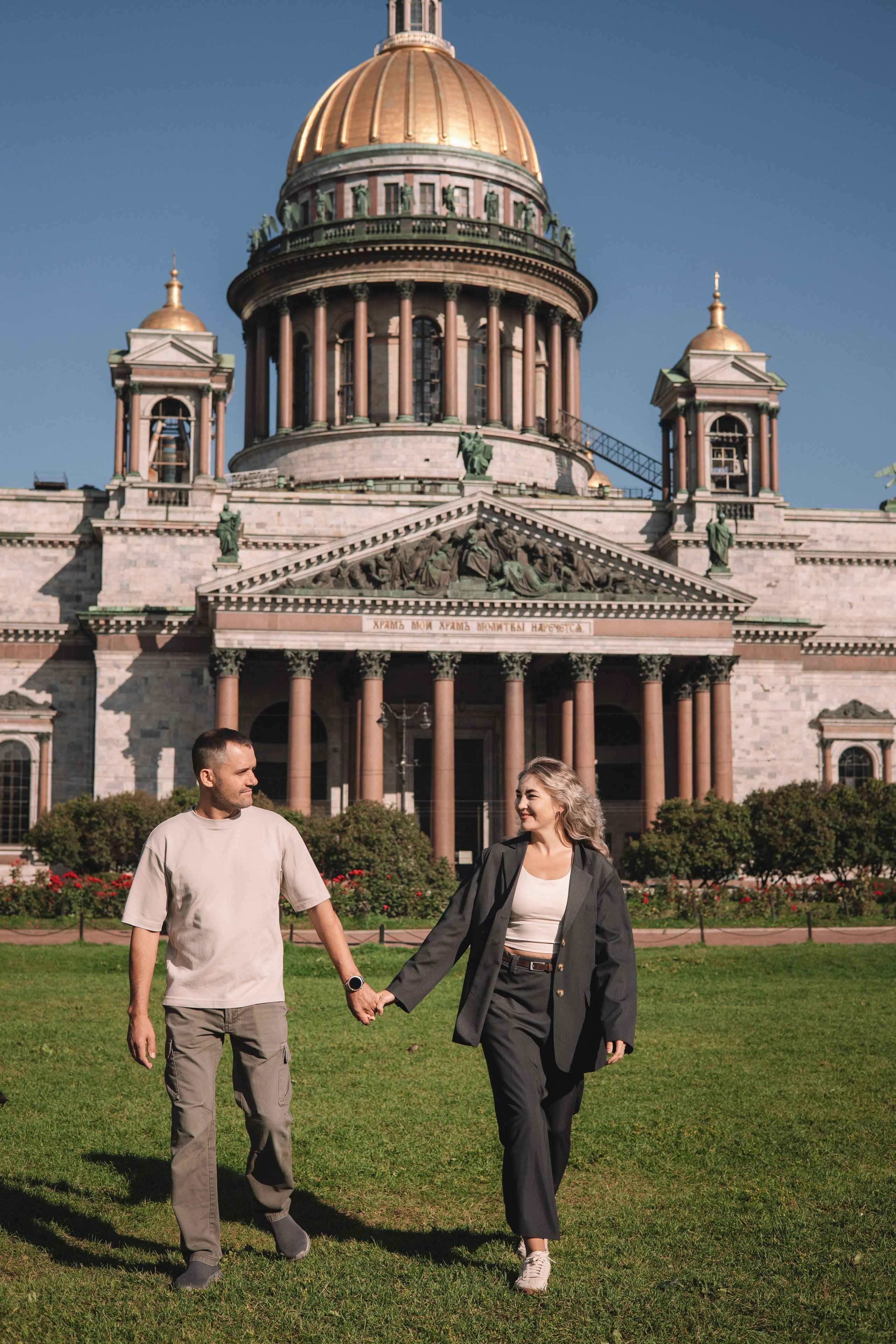Годовщина в Санкт-Петербурге. Семейный фотограф в Санкт-Петербурге. Запечатление мгновений и ярких воспоминаний в Вашей жизни