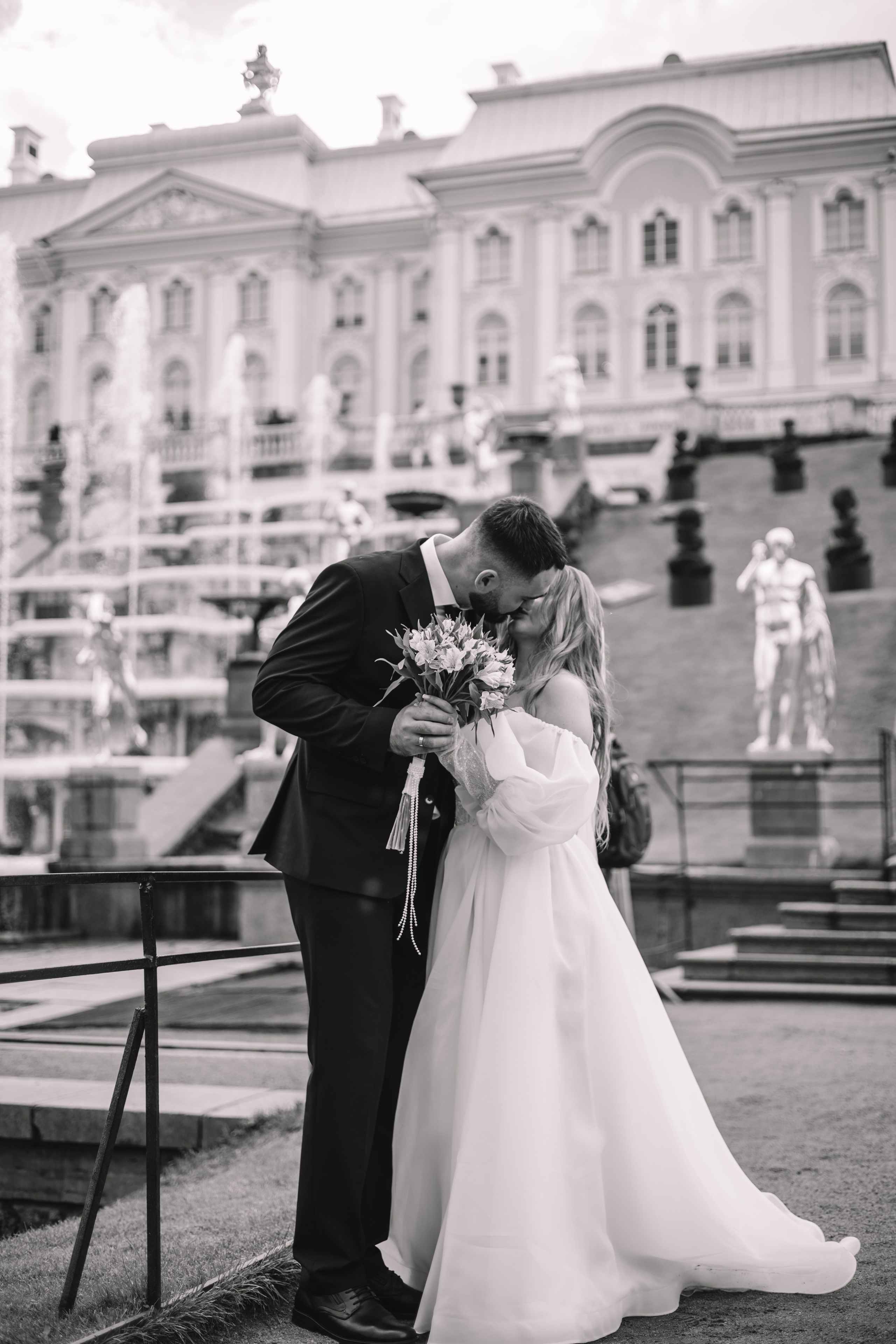 Сергей+Александра|Петергоф. Семейный фотограф в Санкт-Петербурге. Запечатление мгновений и ярких воспоминаний в Вашей жизни