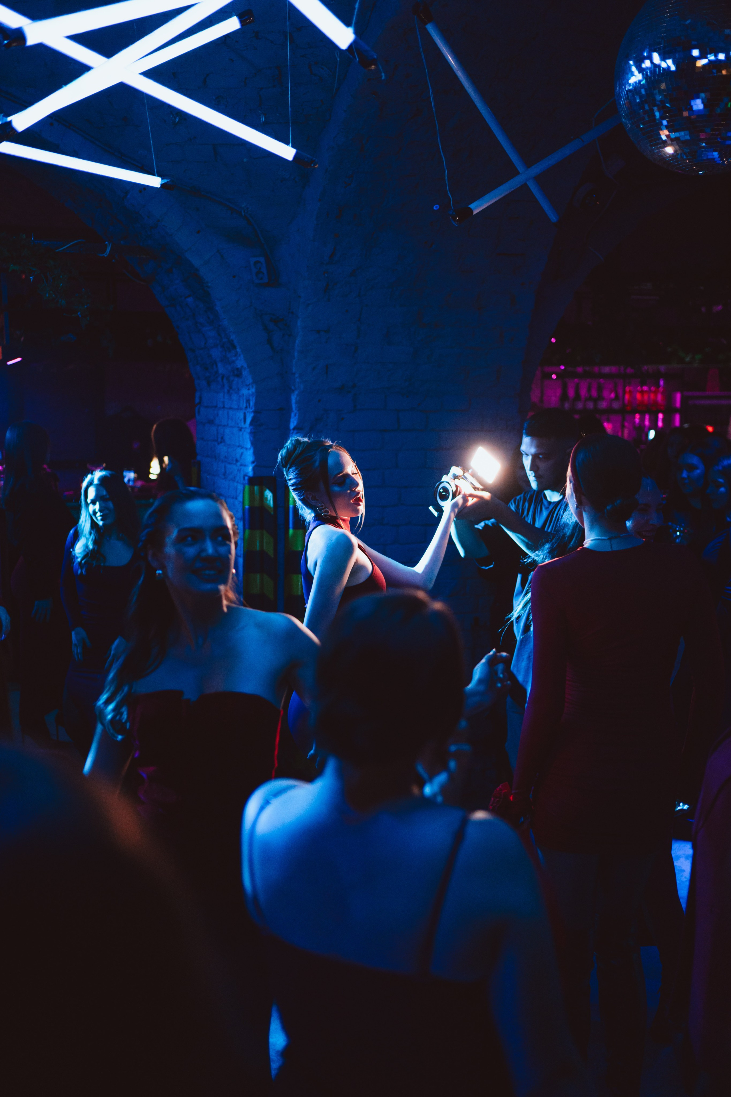 SO STRIP // Woman's moment. Репортажный фотограф в Казани Виктория Трунова