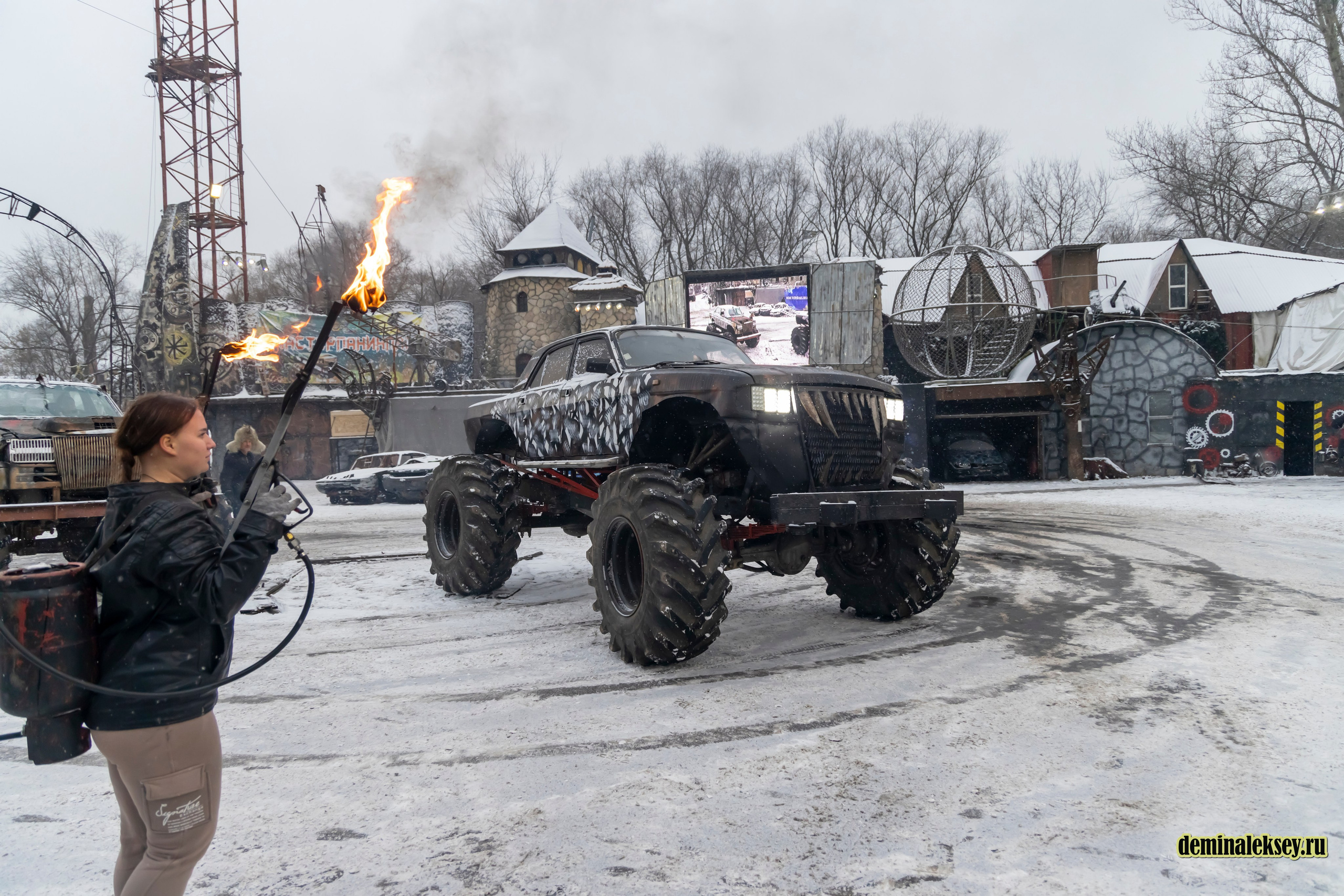 Танки против Монстр-Траков. Репортажный, семейный и студийный фотограф в Москве Демин Алексей