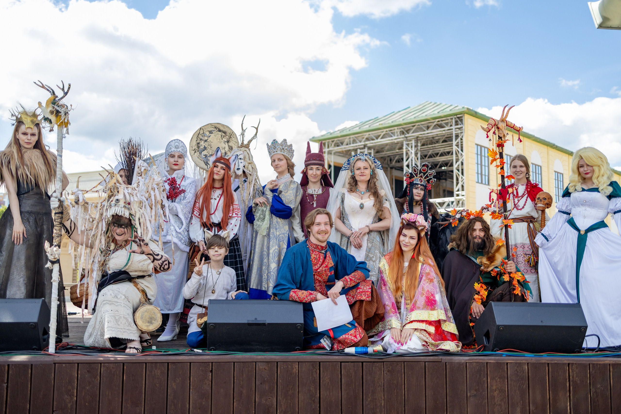 Земля Легенд: Солнце и медведь Фест. Репортажный, семейный и студийный фотограф в Москве Демин Алексей