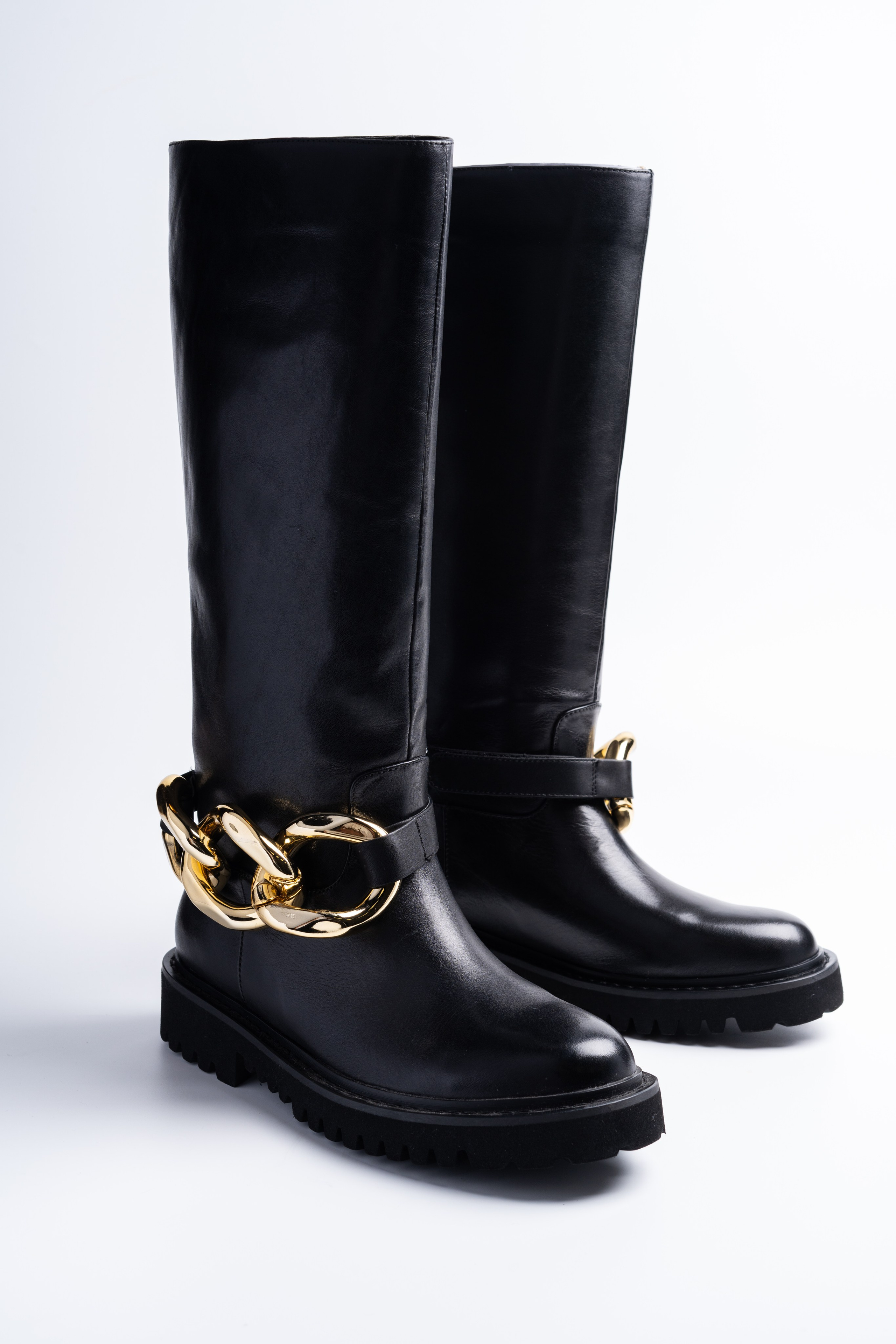 Обувь 2. Фотограф Ахмедов Эльдар Чита