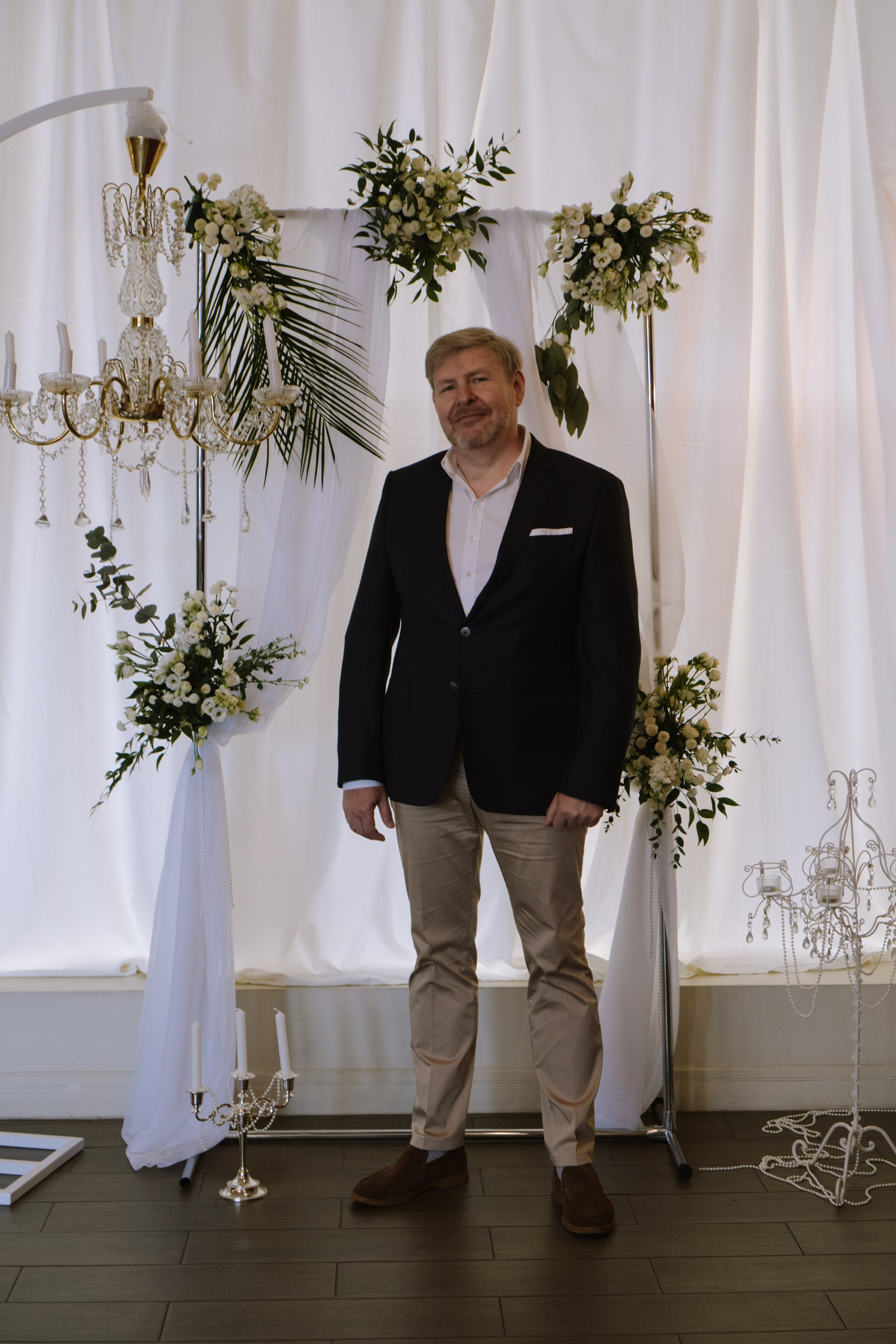 СВАДЕБНЫЙ БАНКЕТ НА ВЛАДИМИРСКОЙ В САНКТ-ПЕТЕРБУРГЕ (КАМЕРНАЯ СВАДЬБА). Профессиональный фотограф, Санкт-Петербург — Виктория Богомолова