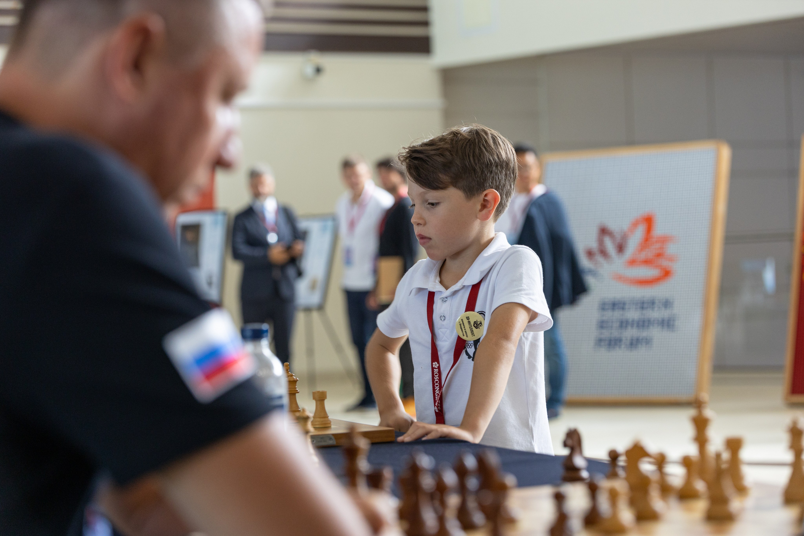 ВЭФ 2025. Олег Катакинов| Репортажный фотограф в городе у моря (Владивосток)