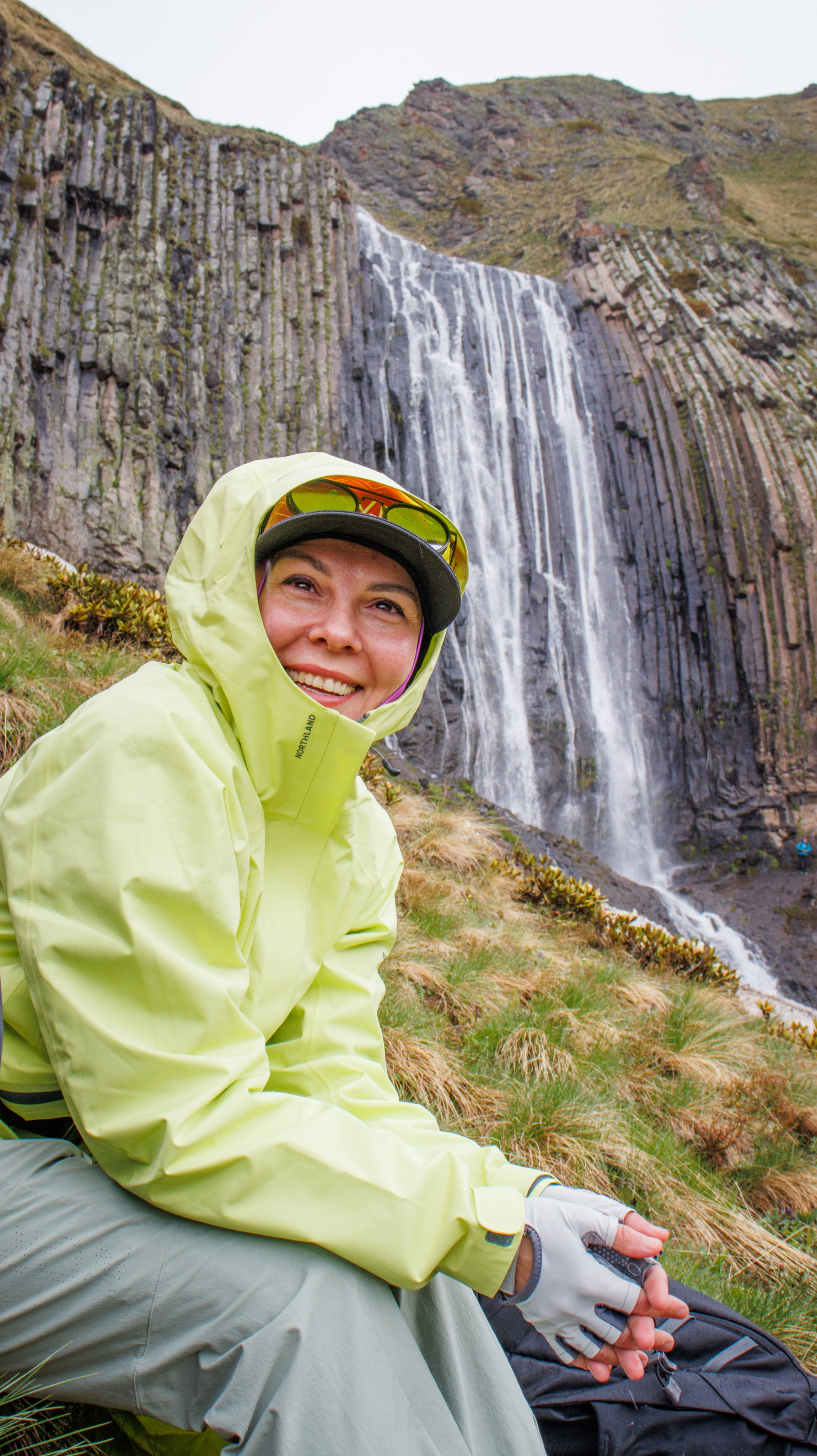 Трекинг / Терскольский водопад. Фотограф на трекинг и восхождение Эльбрус, Приэльбрусье. Елизавета Бобок