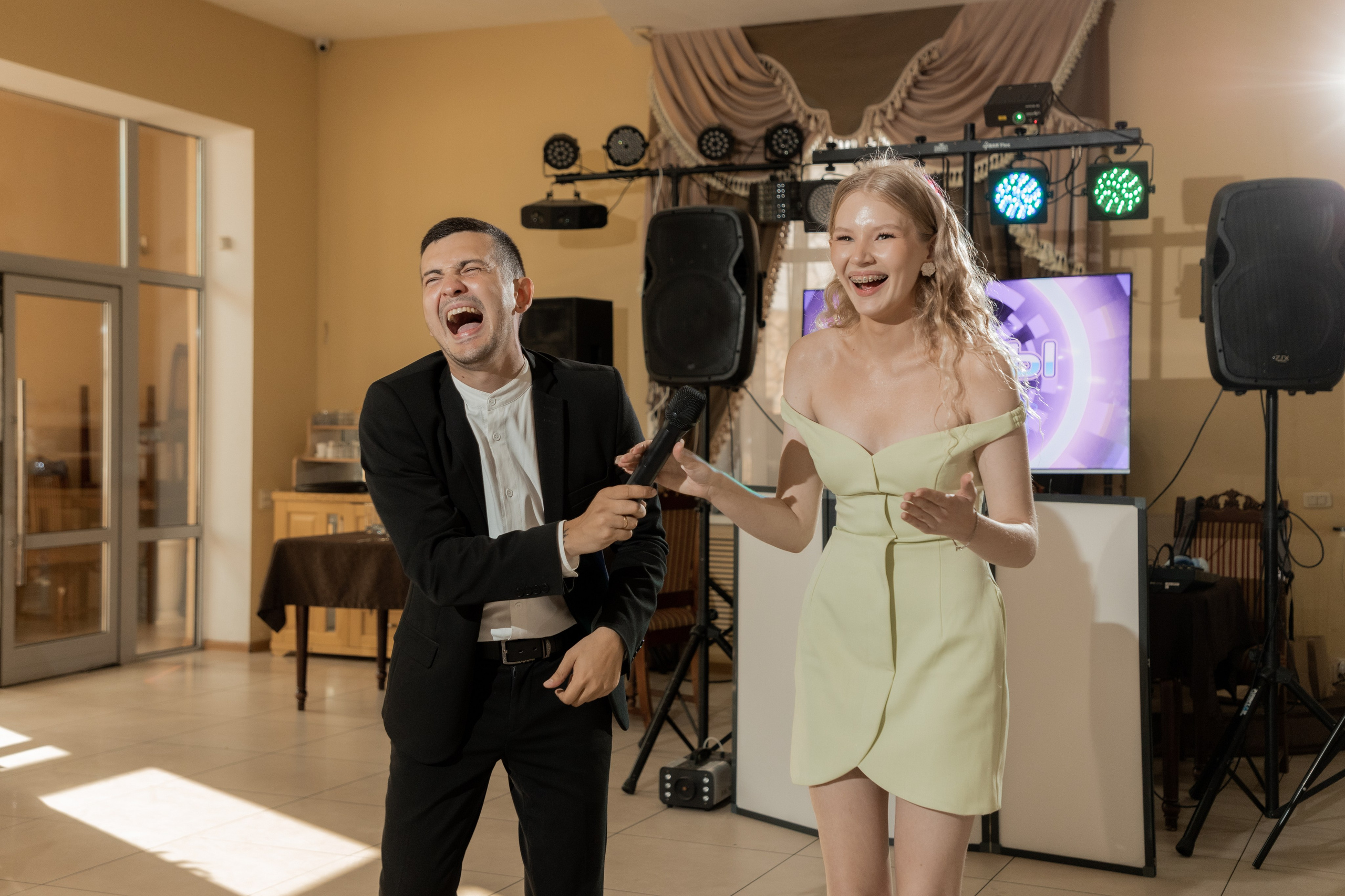 Роман и Александра (банкет). Свадебный фотограф Ангелина Сунгатулина | Саратов | Балаково | Вольск