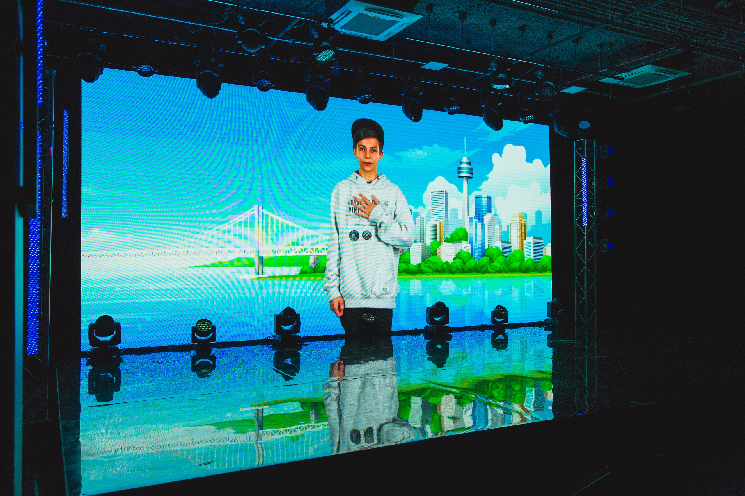 О2ТВ группа СТРАНА. Видеооператор/Фотограф Николай Завьялов