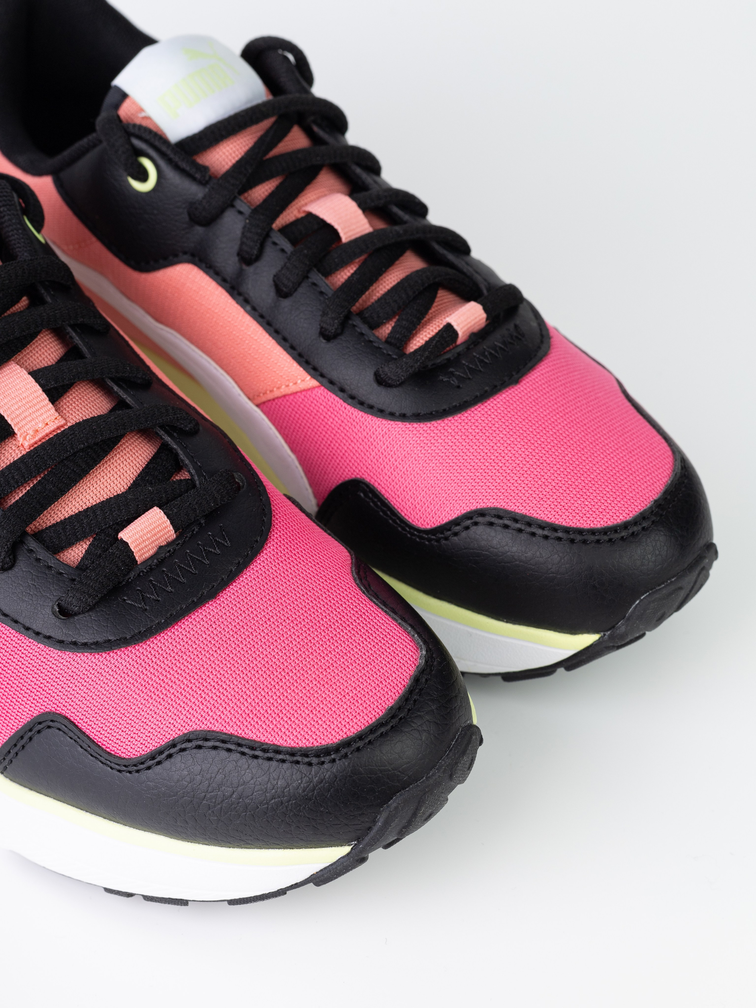 Одежда, обувь, аксессуары. Предметный фотограф в Санкт-Петербурге Елена Хлебосолова