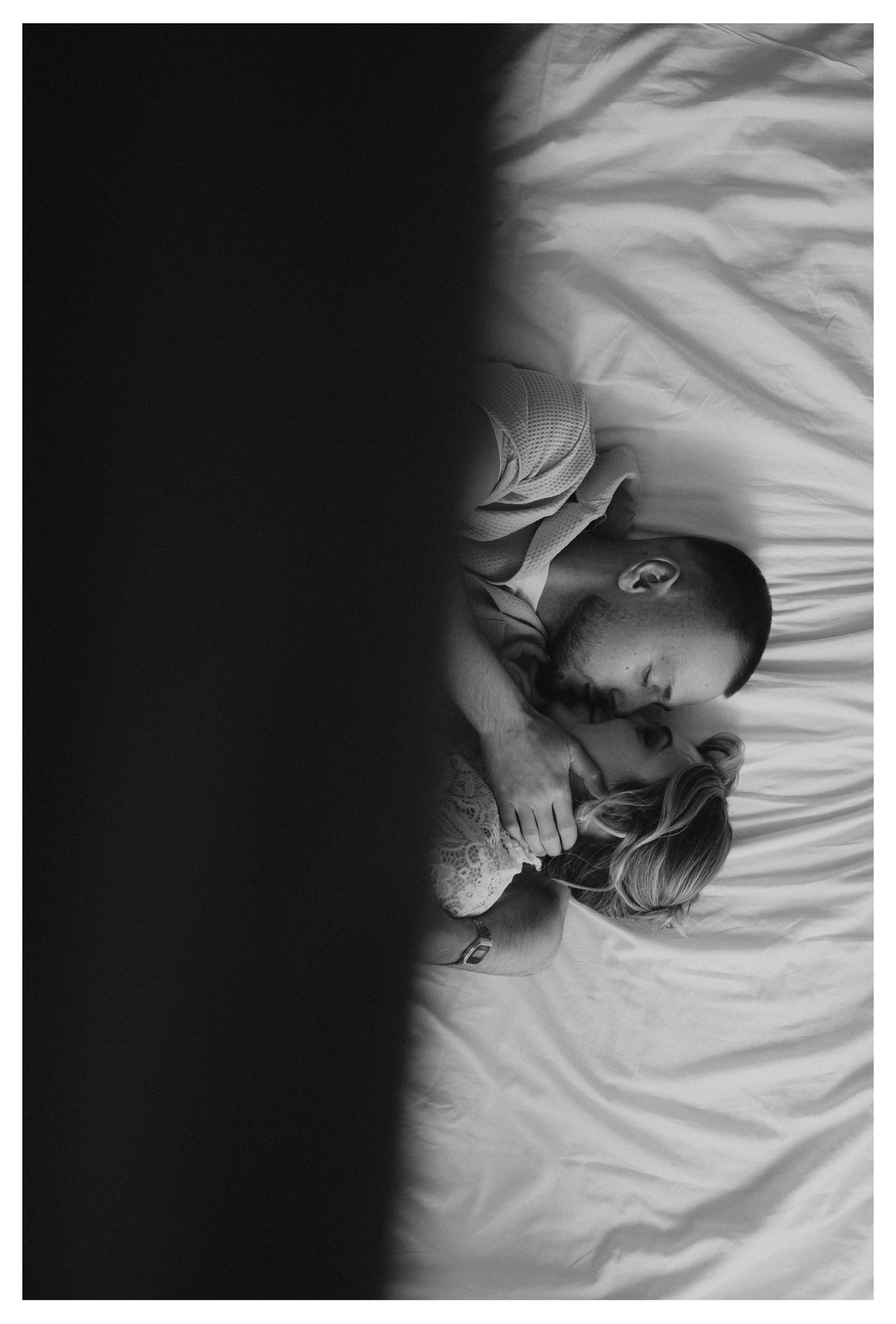 От любви есть только одно средство: любить ещё больше