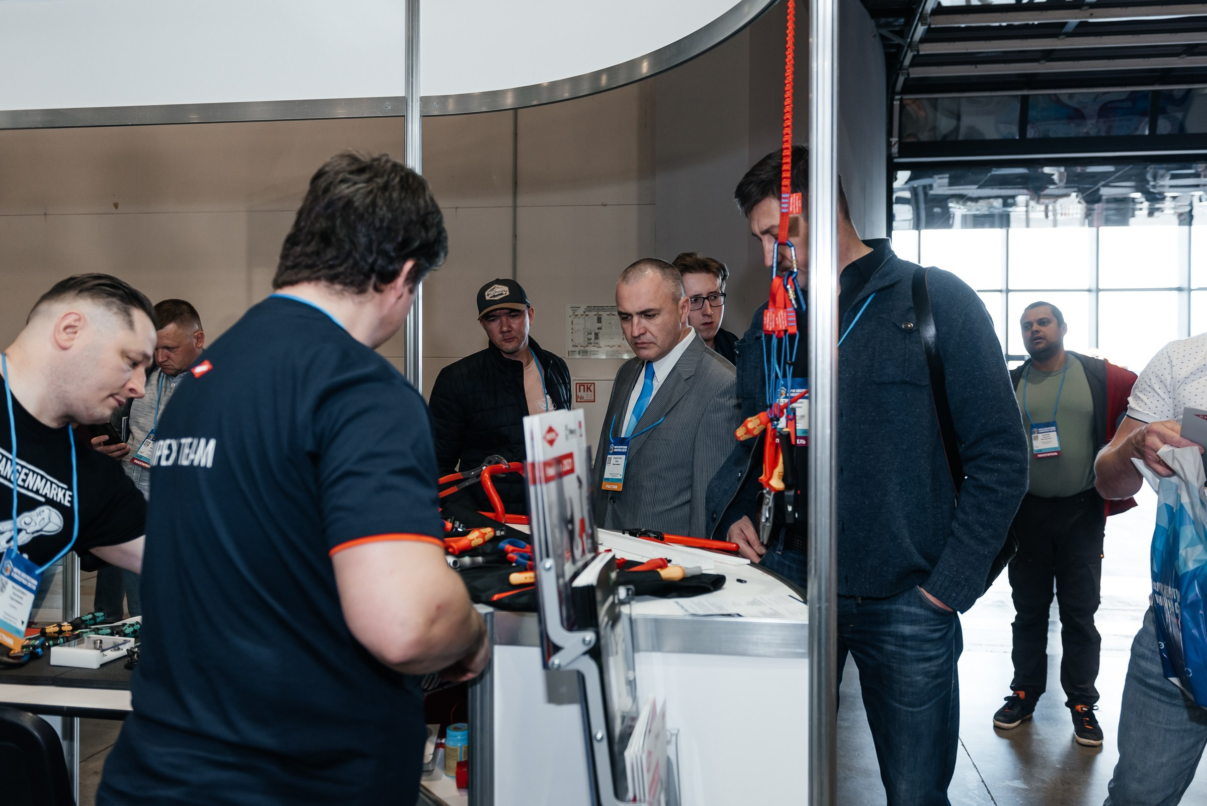 Репортажная съёмка на форуме ЭТМ. Свадебный фотограф в Санкт-Петербурге Венера Ахметова